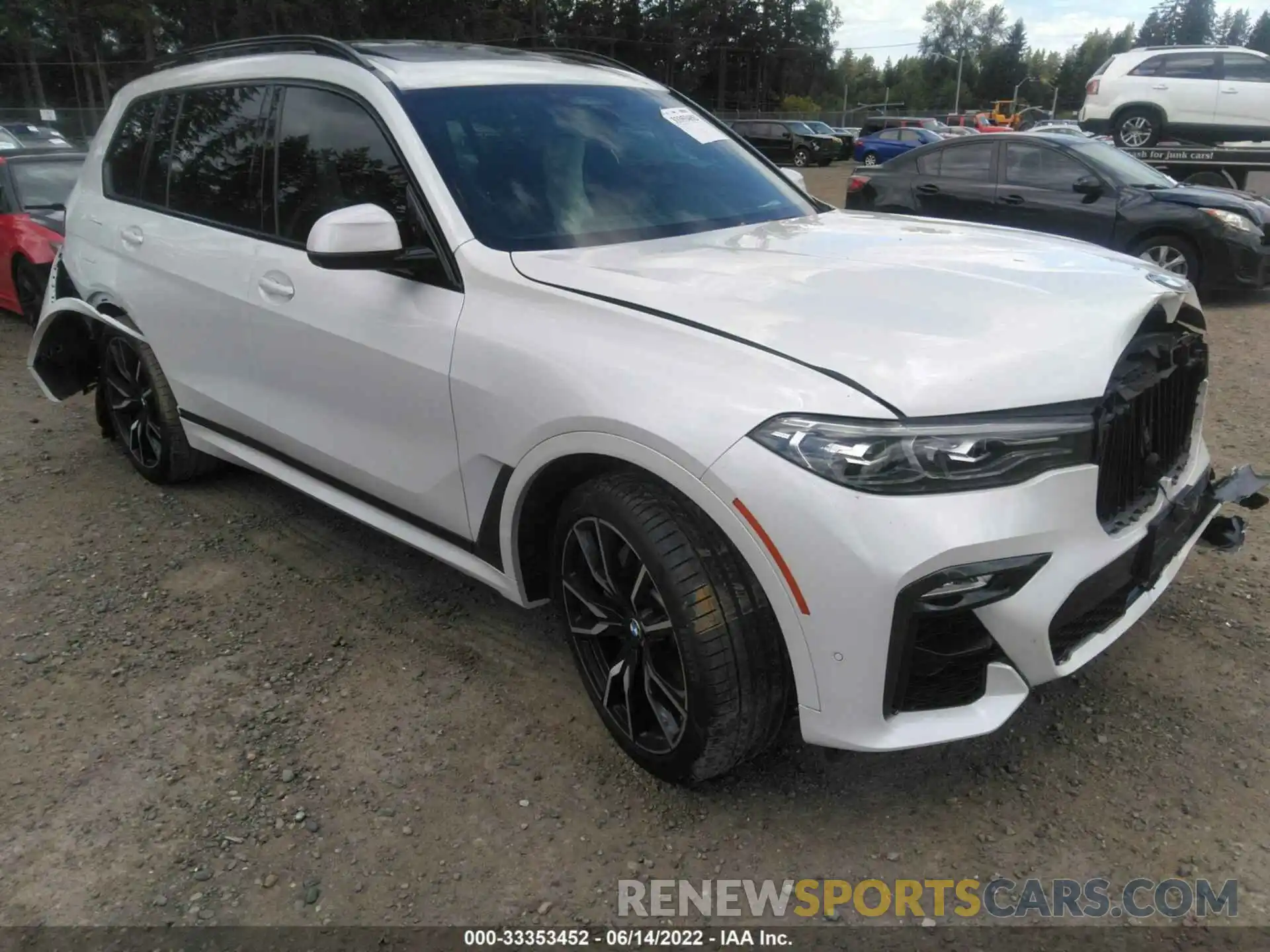 1 Photograph of a damaged car 5UXCX4C57KLS38094 BMW X7 2019