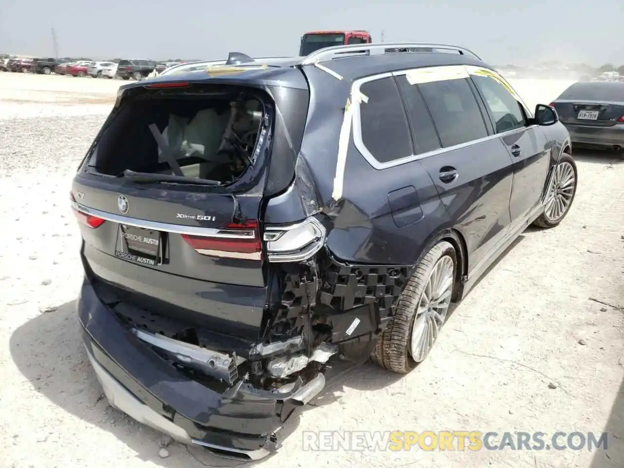 4 Photograph of a damaged car 5UXCX4C58KLB39920 BMW X7 2019