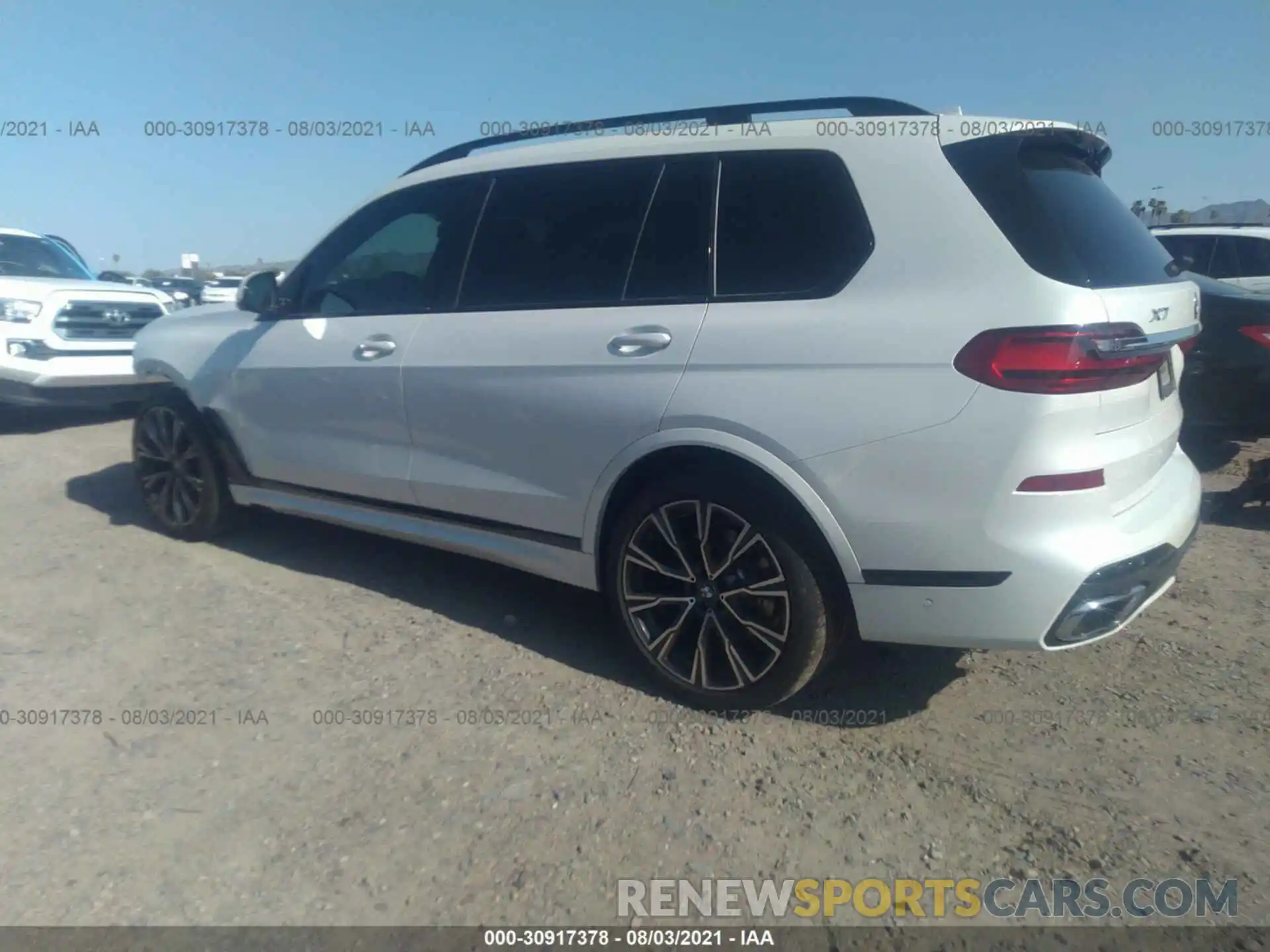 3 Фотография поврежденного автомобиля 5UXCX4C58KLS38041 BMW X7 2019