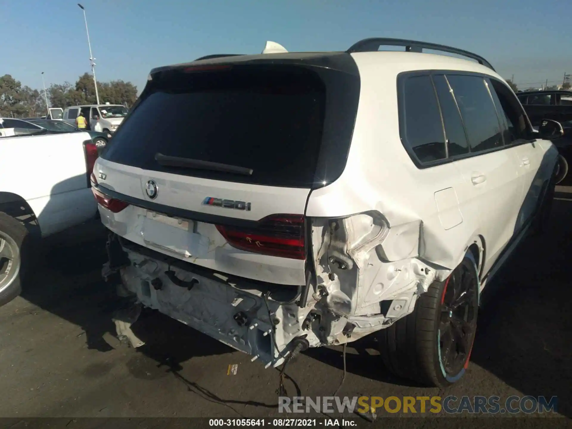 6 Photograph of a damaged car 5UXCX4C58KLS38475 BMW X7 2019