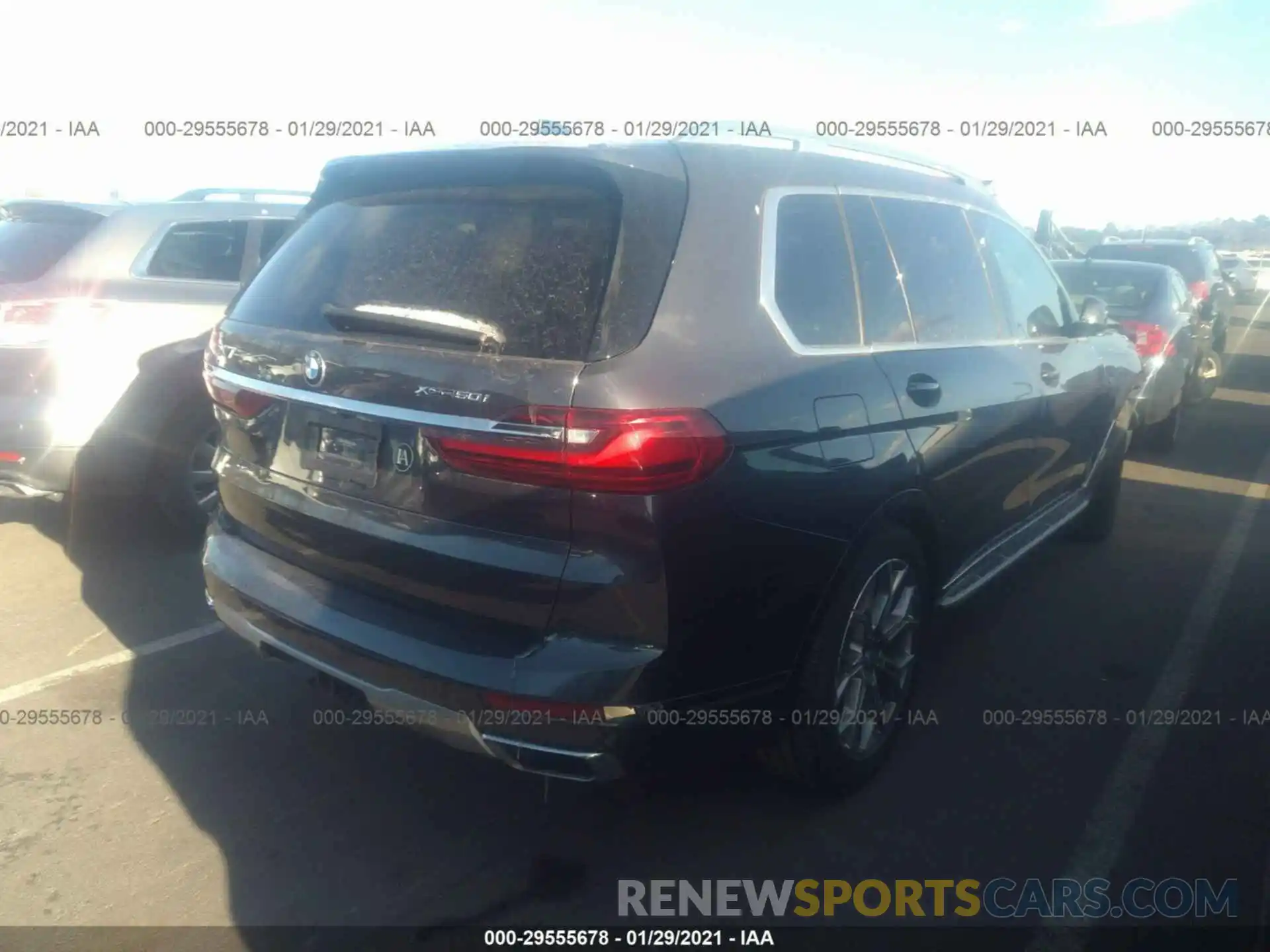 4 Photograph of a damaged car 5UXCX4C58KLS38976 BMW X7 2019