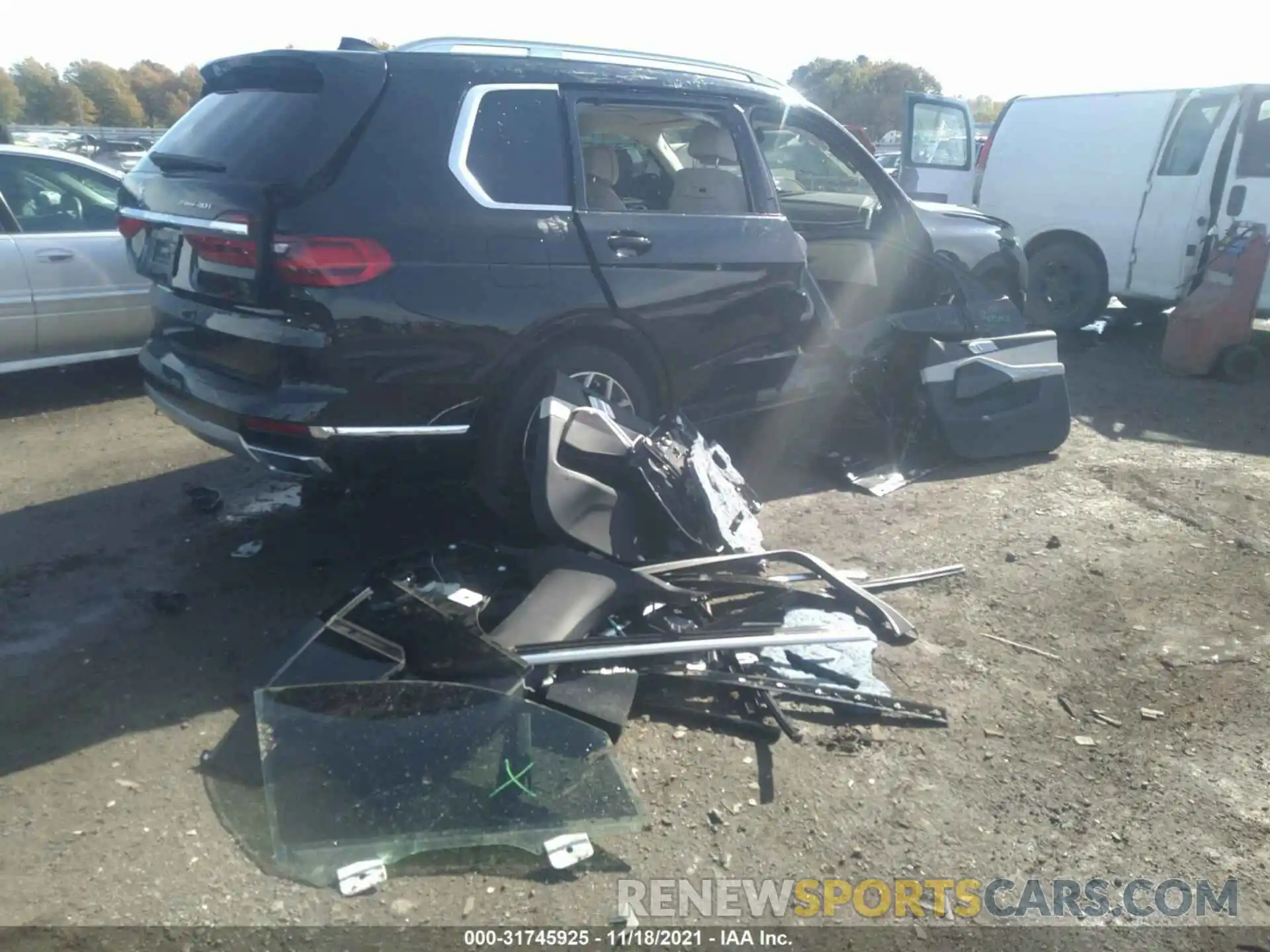 12 Photograph of a damaged car 5UXCW2C00L9A00343 BMW X7 2020