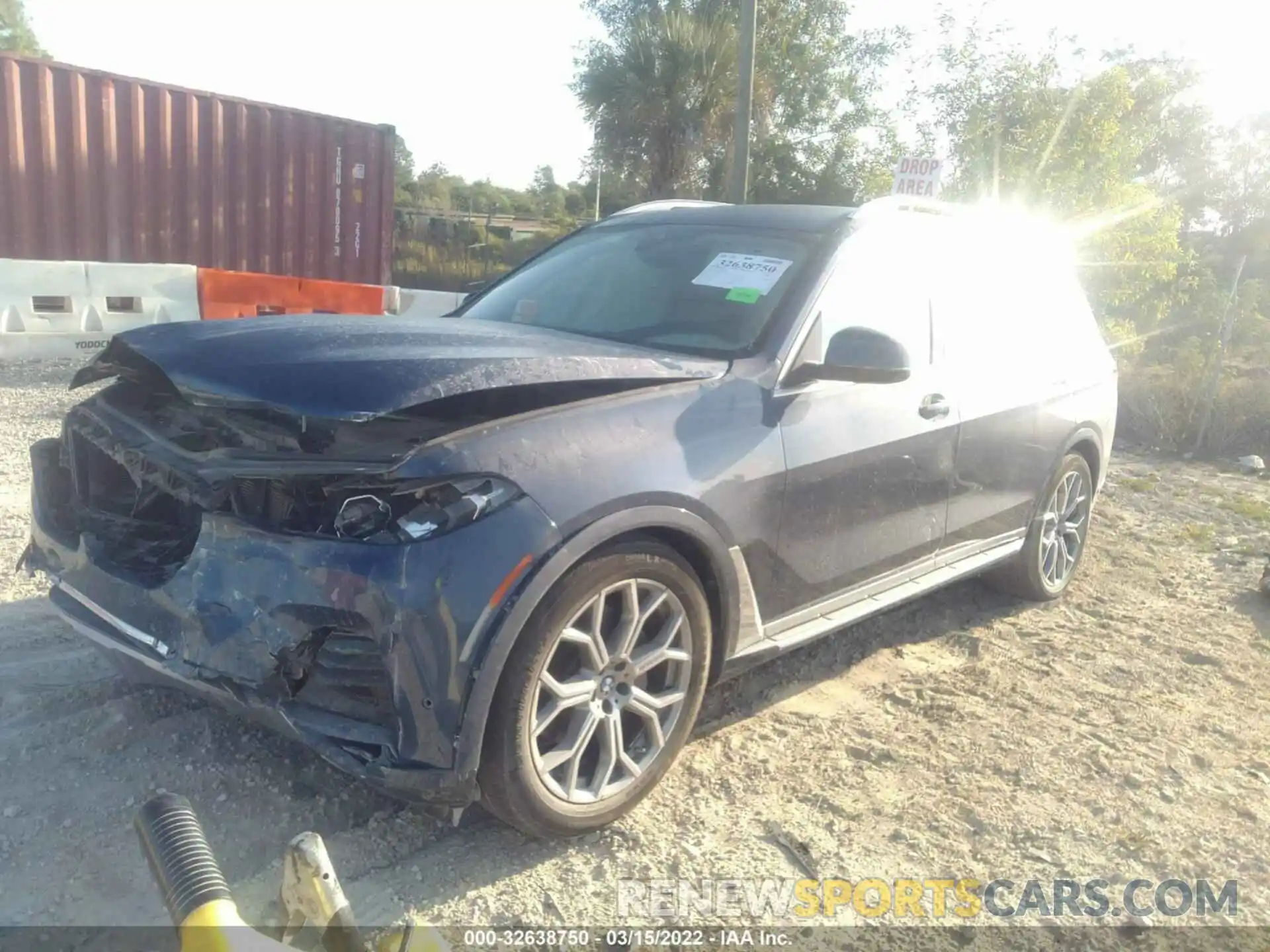 2 Photograph of a damaged car 5UXCW2C00L9A02190 BMW X7 2020