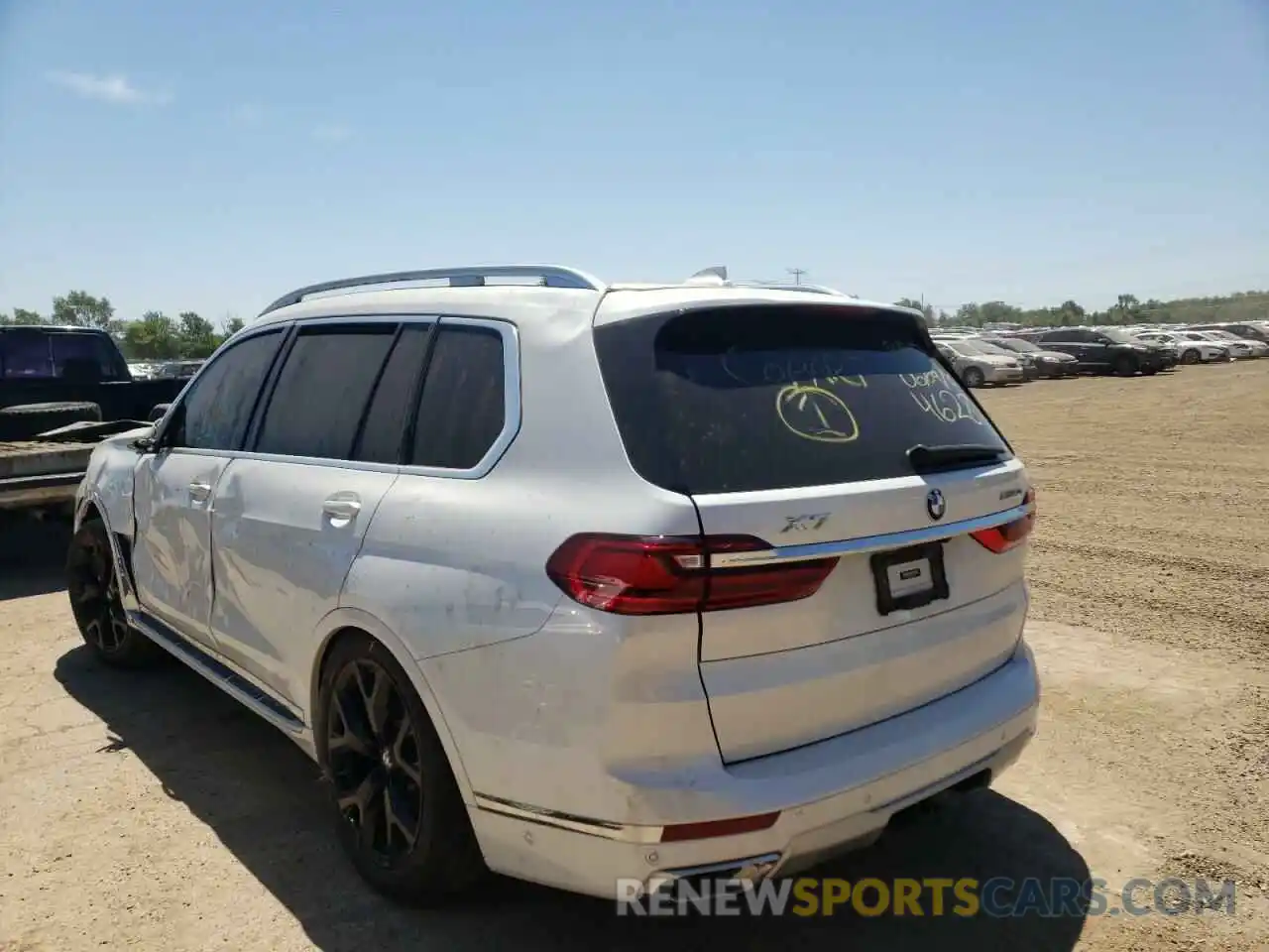 3 Photograph of a damaged car 5UXCW2C00L9B24628 BMW X7 2020