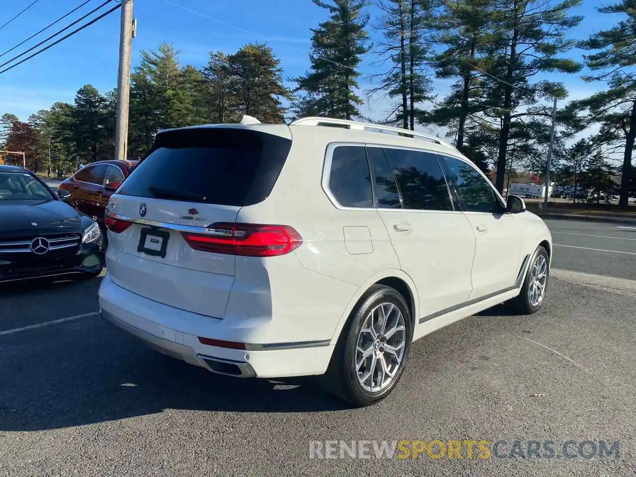 3 Photograph of a damaged car 5UXCW2C00L9B32342 BMW X7 2020