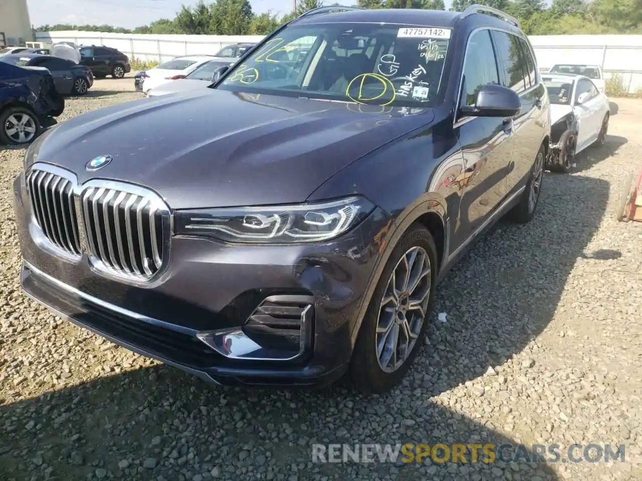 2 Photograph of a damaged car 5UXCW2C00L9B35466 BMW X7 2020