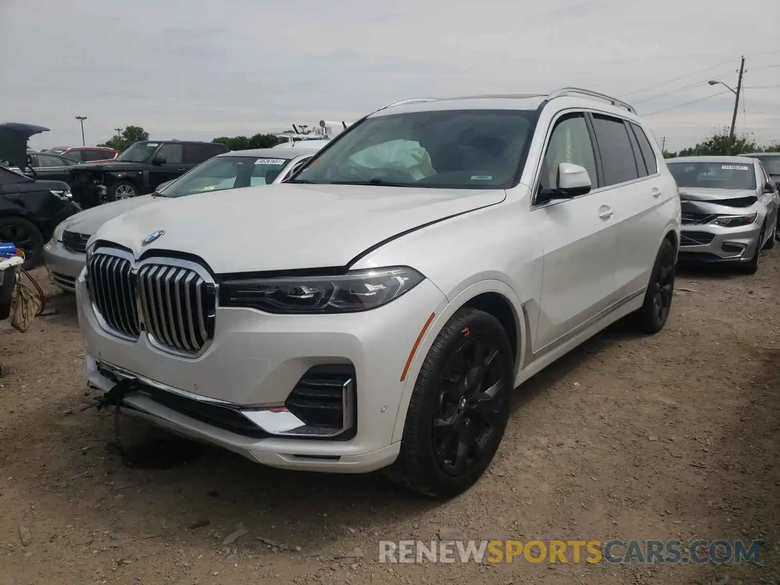 2 Photograph of a damaged car 5UXCW2C00L9B59041 BMW X7 2020