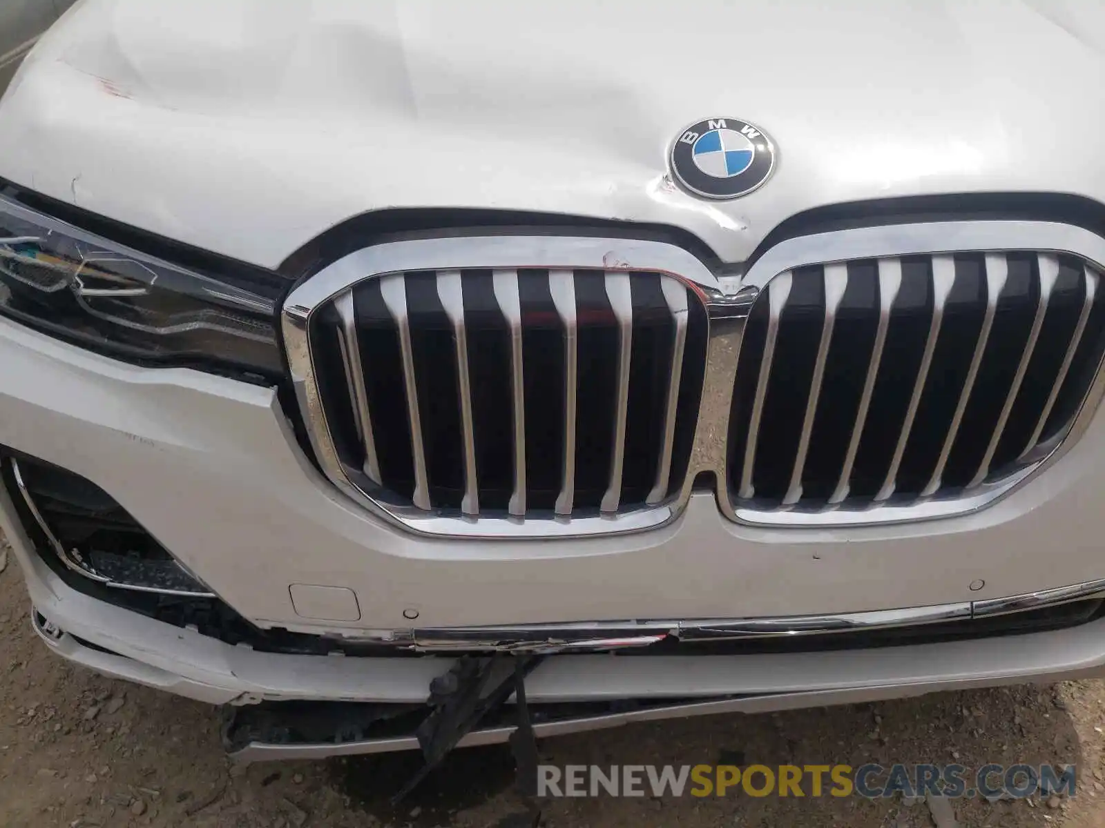 9 Photograph of a damaged car 5UXCW2C00L9B59041 BMW X7 2020