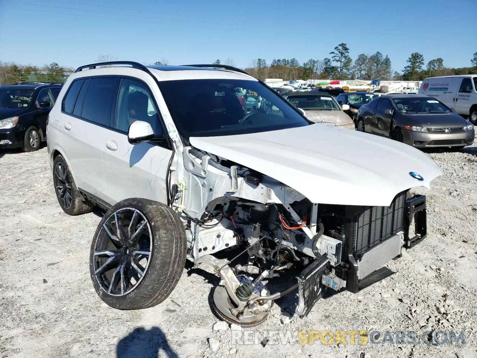 1 Photograph of a damaged car 5UXCW2C01L9C14712 BMW X7 2020