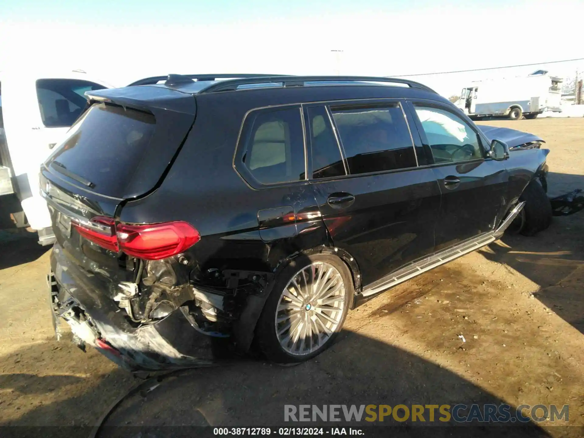 4 Фотография поврежденного автомобиля 5UXCW2C01L9C64039 BMW X7 2020