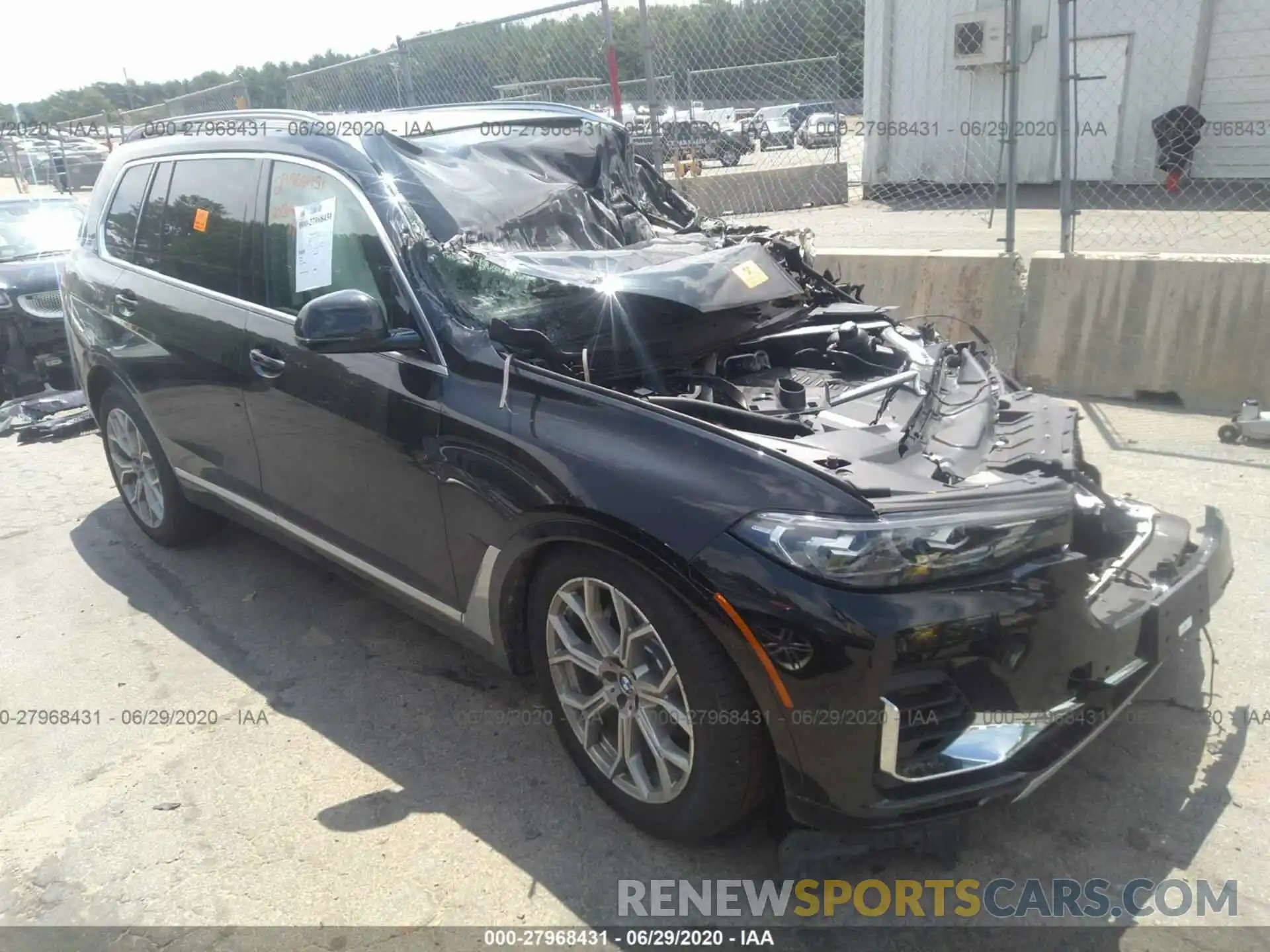 1 Фотография поврежденного автомобиля 5UXCW2C02L9A02837 BMW X7 2020