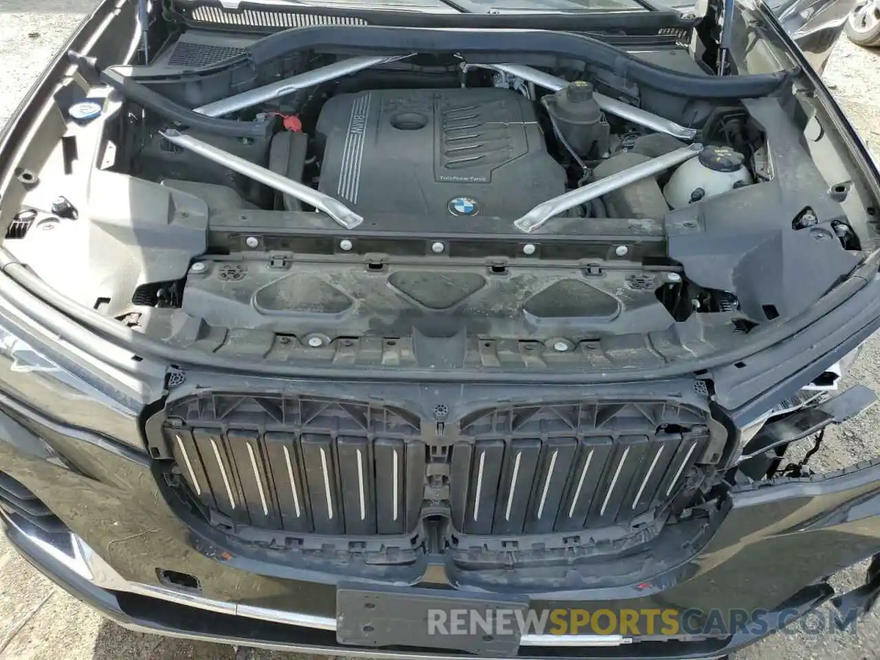 12 Photograph of a damaged car 5UXCW2C02L9A03776 BMW X7 2020