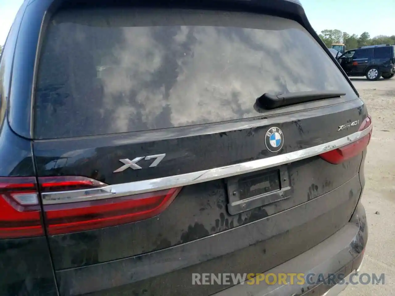 9 Photograph of a damaged car 5UXCW2C02L9B11833 BMW X7 2020