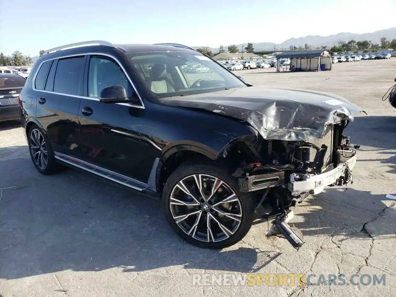 1 Photograph of a damaged car 5UXCW2C02L9B36568 BMW X7 2020