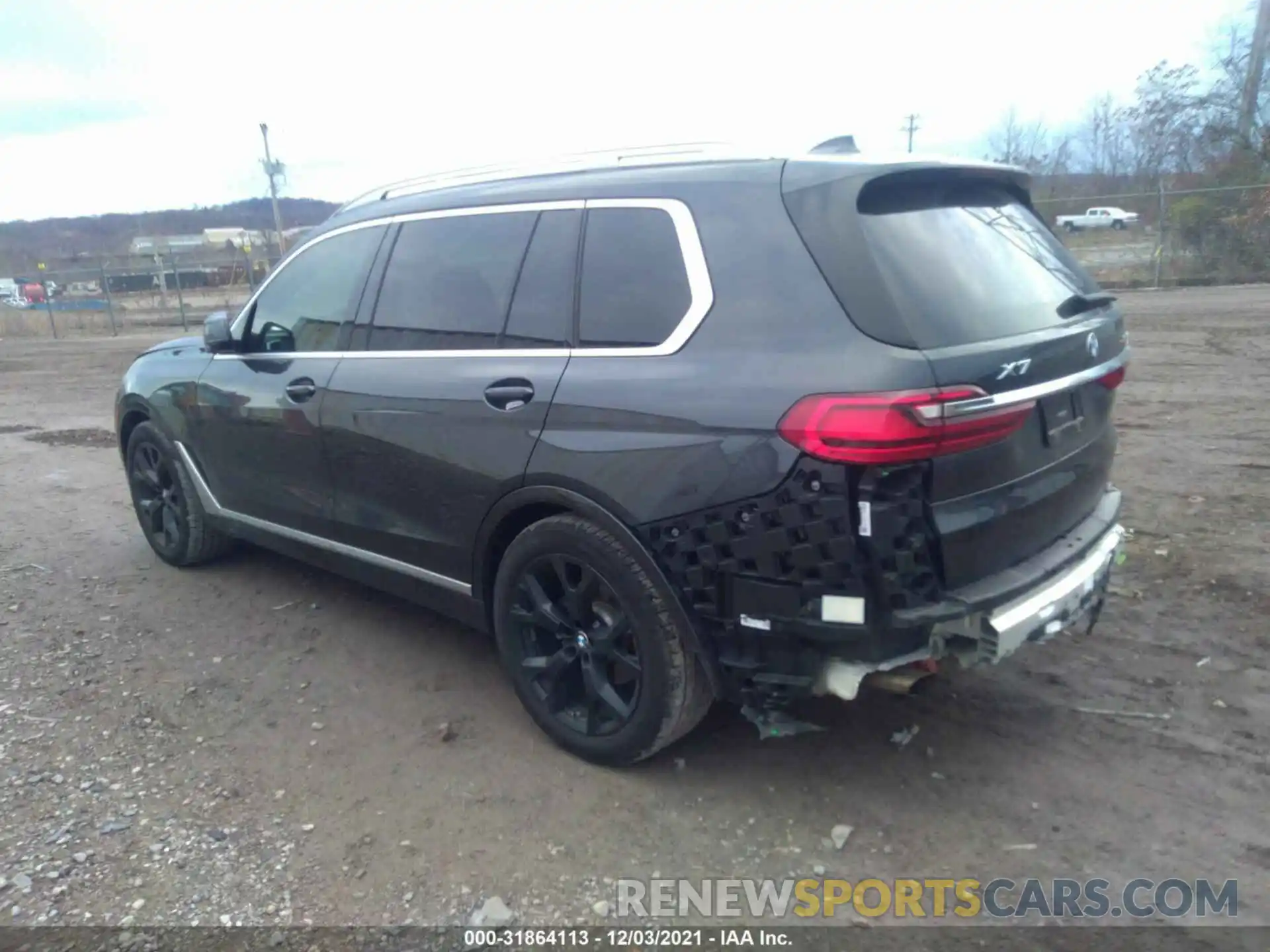 3 Photograph of a damaged car 5UXCW2C02L9B64838 BMW X7 2020