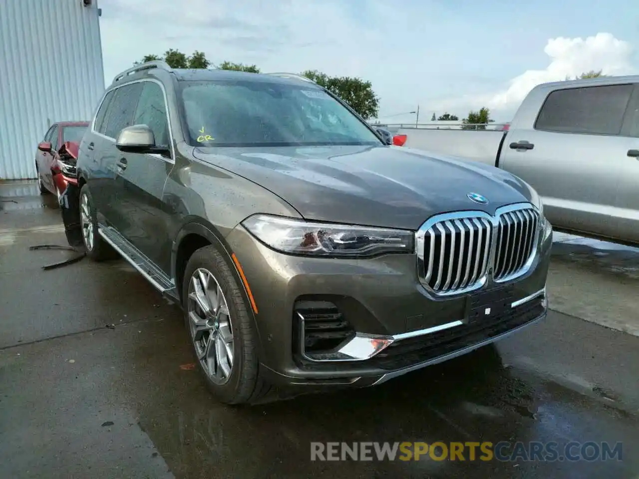 1 Фотография поврежденного автомобиля 5UXCW2C02L9C27677 BMW X7 2020