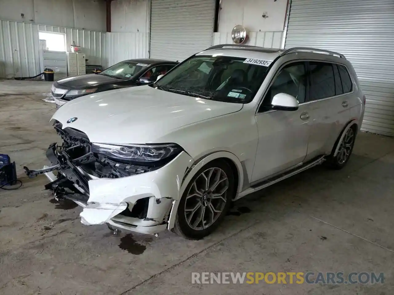 2 Photograph of a damaged car 5UXCW2C03L9A00059 BMW X7 2020