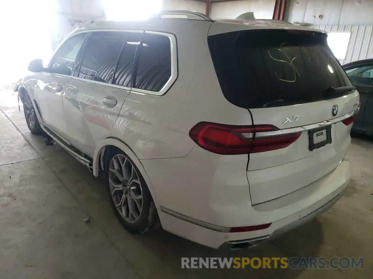 3 Фотография поврежденного автомобиля 5UXCW2C03L9A00059 BMW X7 2020