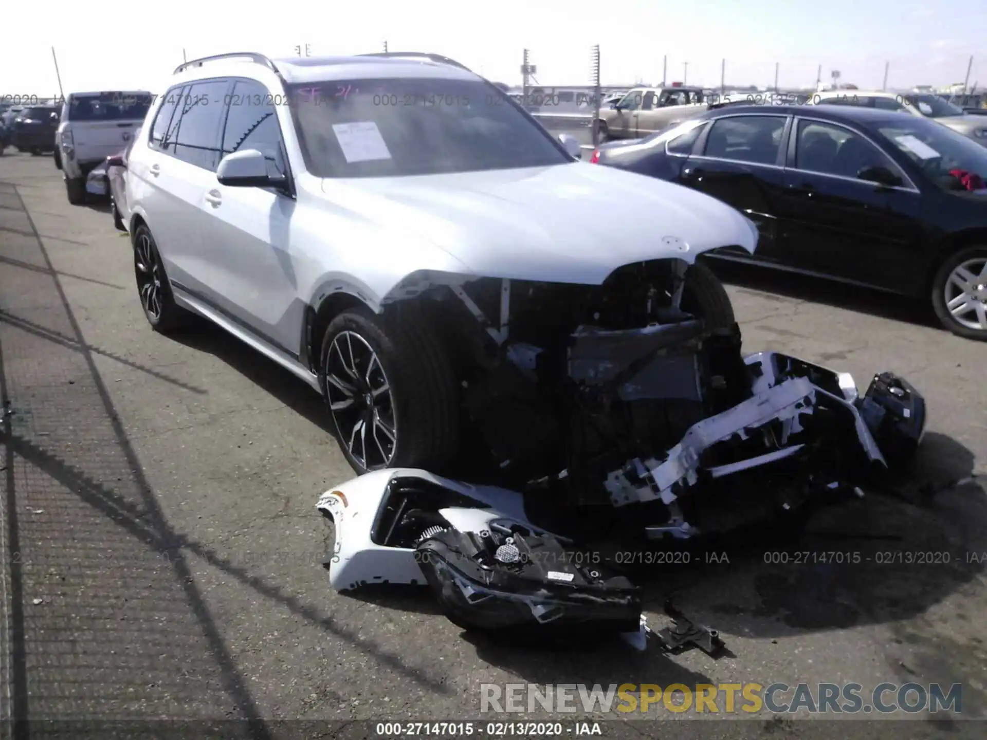 1 Фотография поврежденного автомобиля 5UXCW2C03L9B63407 BMW X7 2020