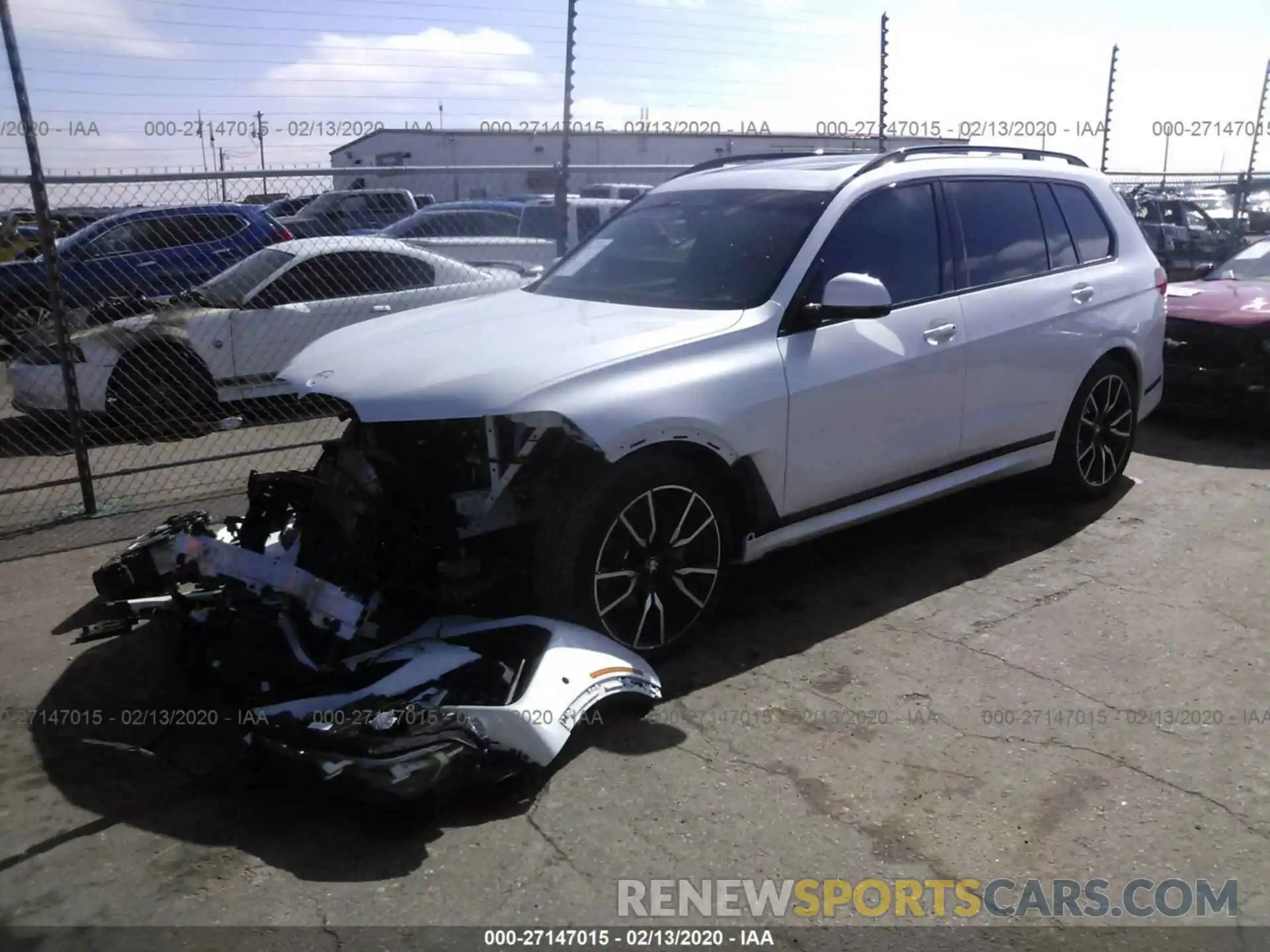 2 Фотография поврежденного автомобиля 5UXCW2C03L9B63407 BMW X7 2020
