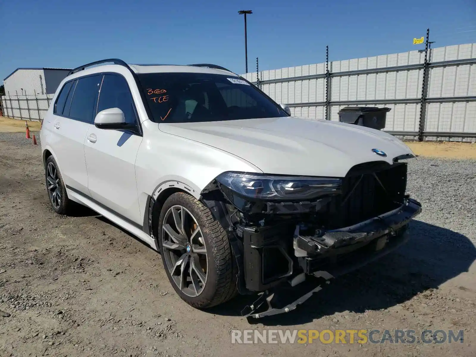 1 Photograph of a damaged car 5UXCW2C03L9B75072 BMW X7 2020