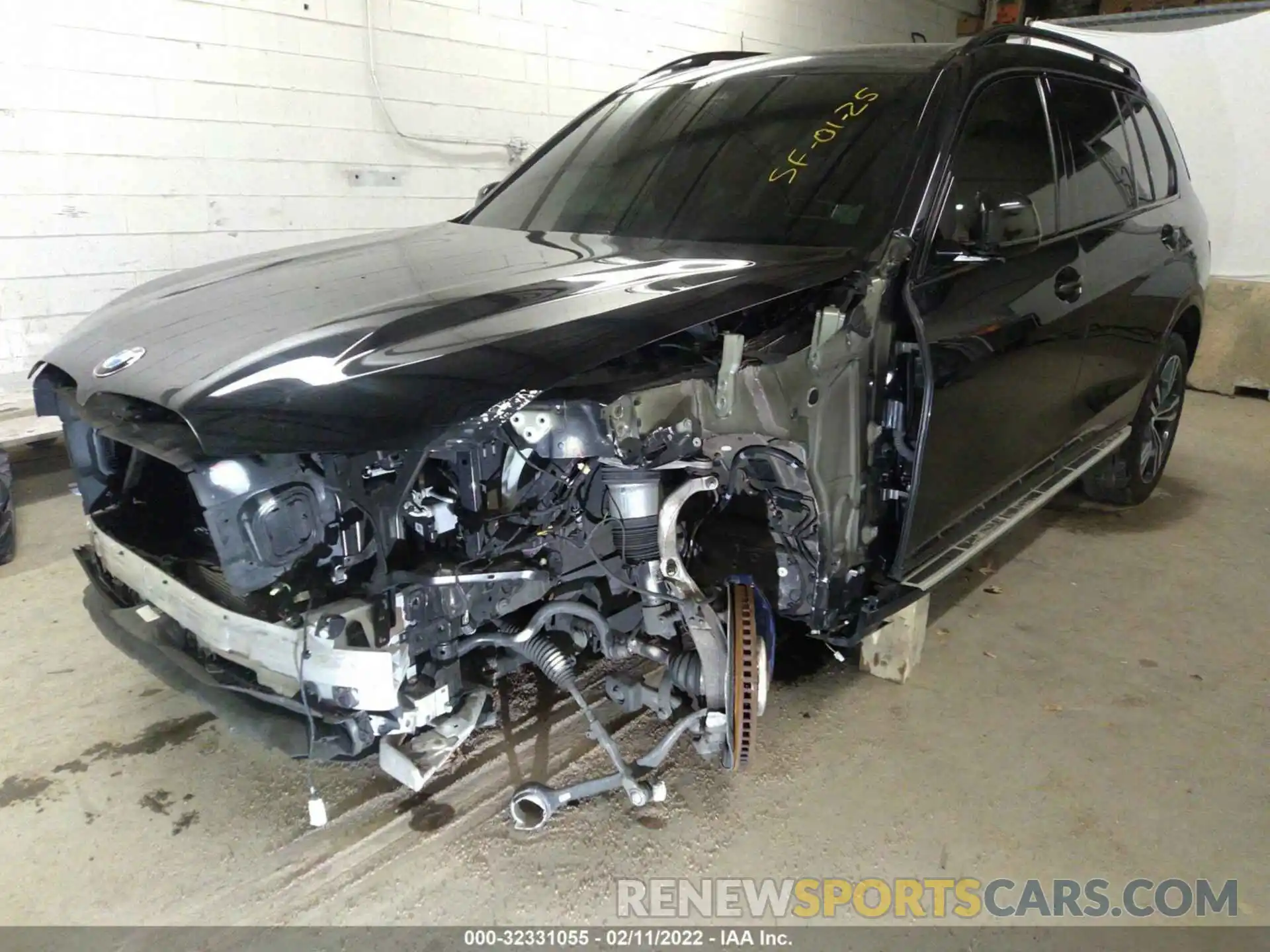 2 Photograph of a damaged car 5UXCW2C03L9B87447 BMW X7 2020