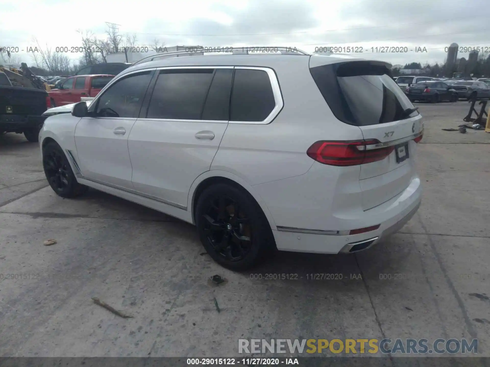 3 Photograph of a damaged car 5UXCW2C03L9B96441 BMW X7 2020