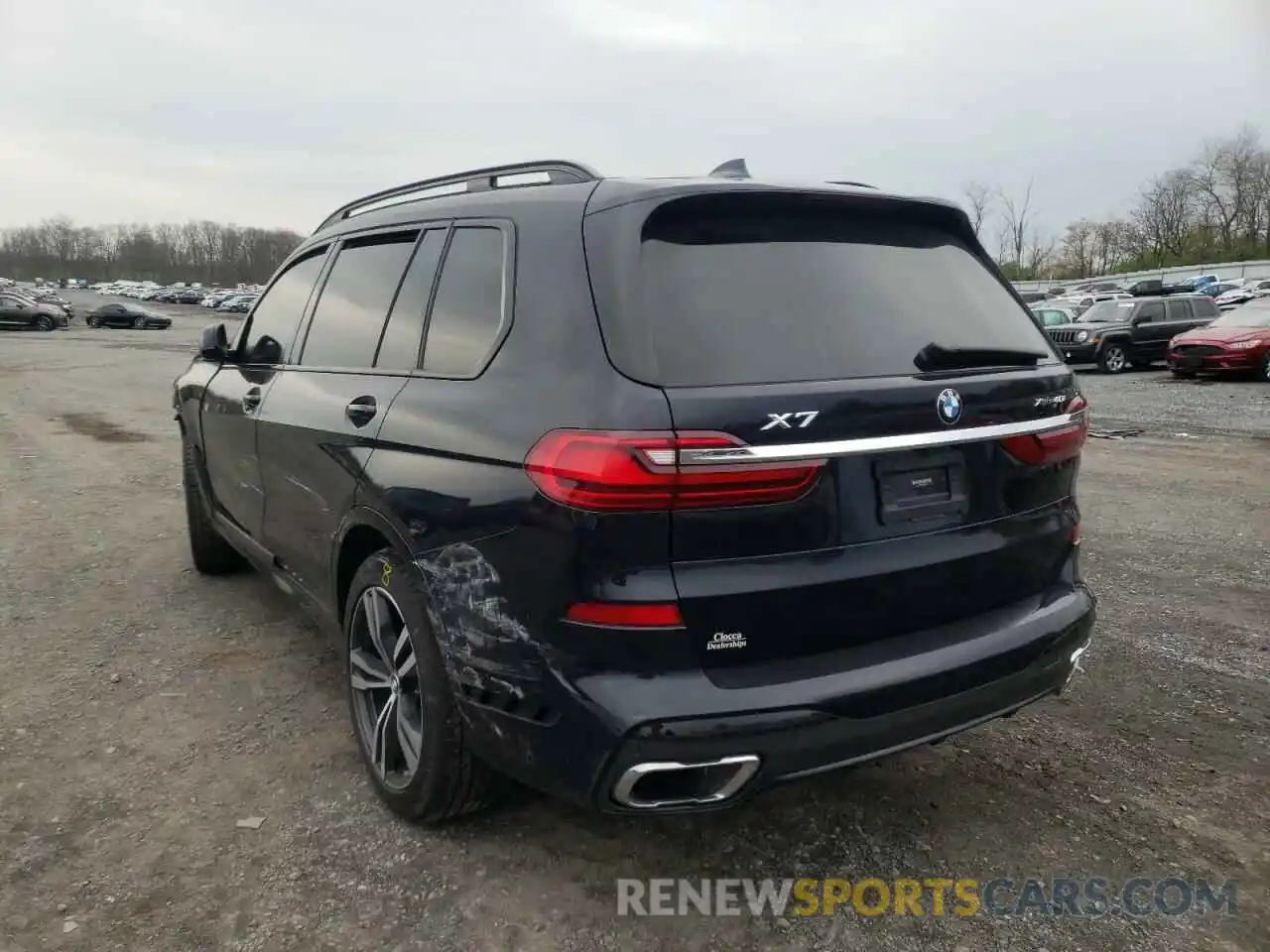 3 Photograph of a damaged car 5UXCW2C04L9A00135 BMW X7 2020