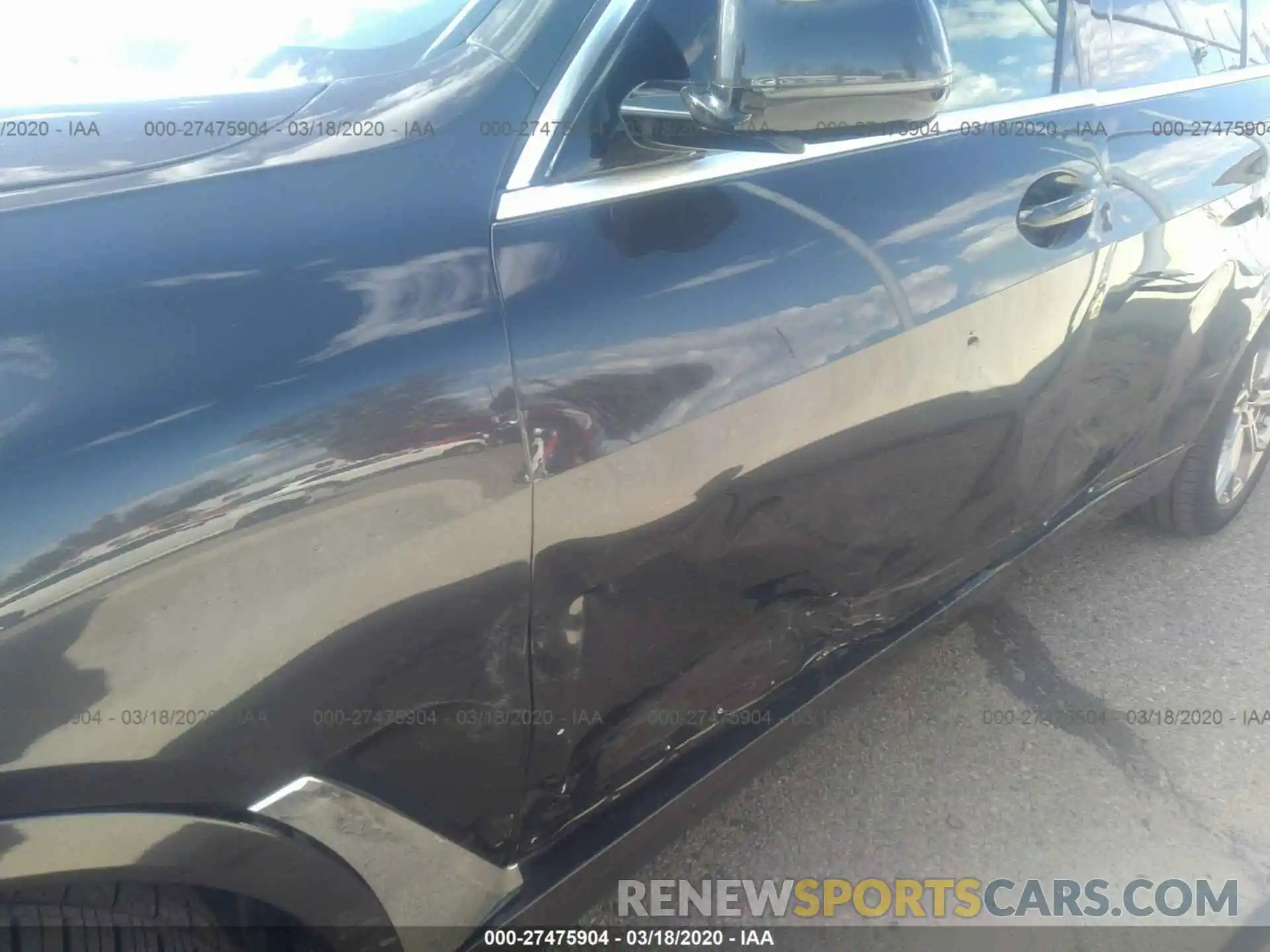 6 Photograph of a damaged car 5UXCW2C04L9A02130 BMW X7 2020