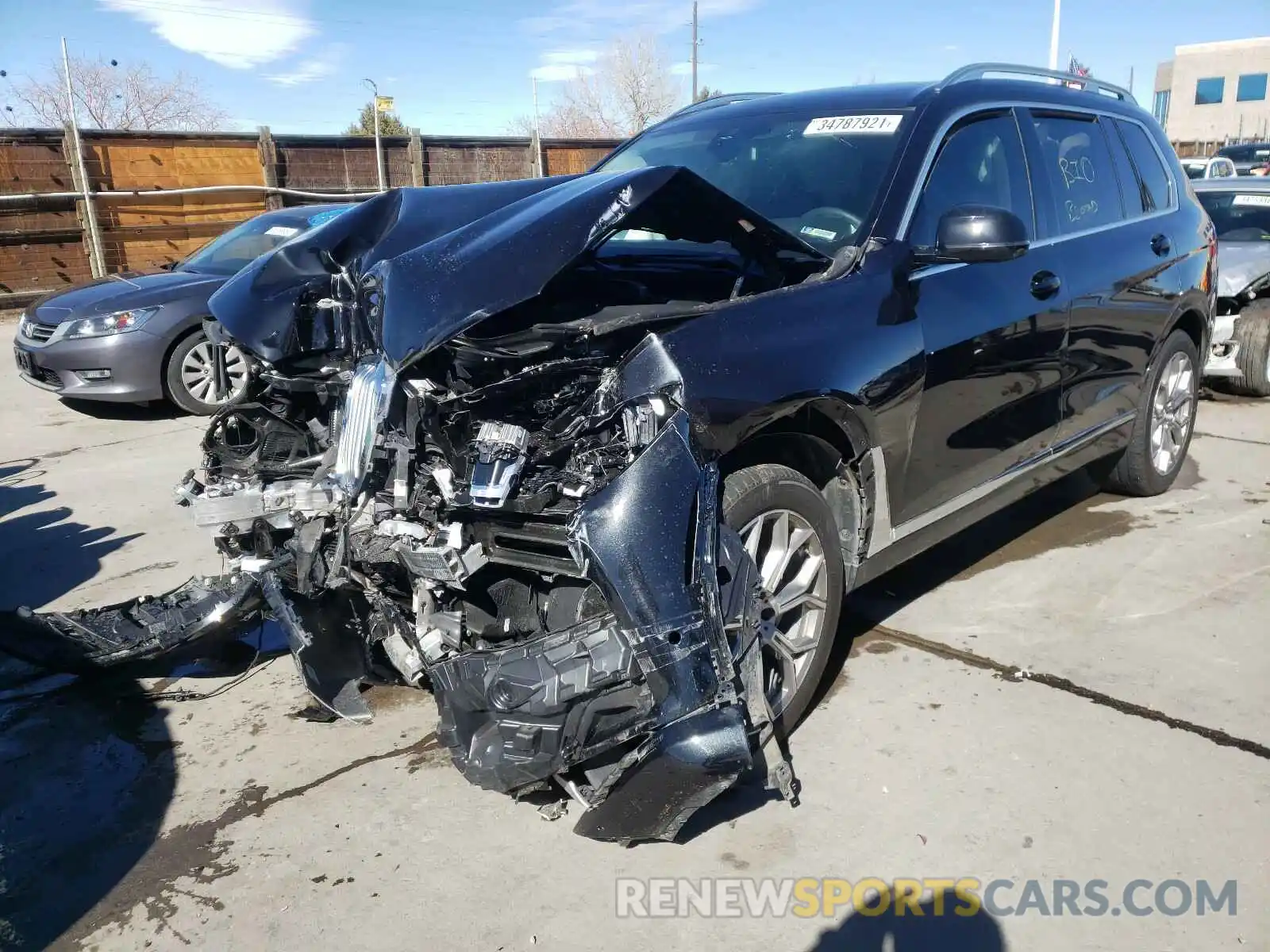 2 Photograph of a damaged car 5UXCW2C04L9B27936 BMW X7 2020