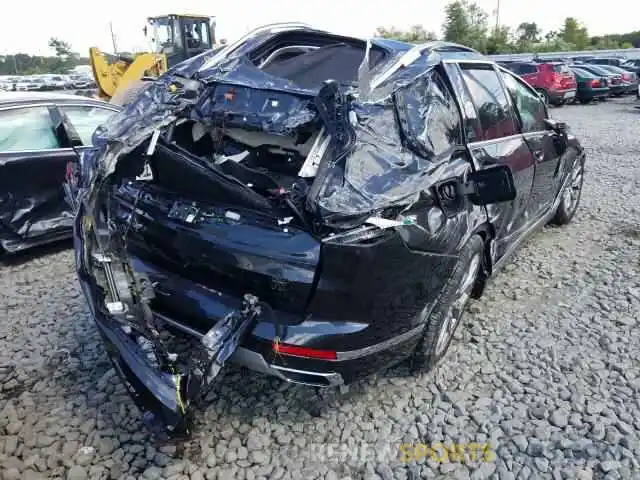 4 Photograph of a damaged car 5UXCW2C04L9B81446 BMW X7 2020