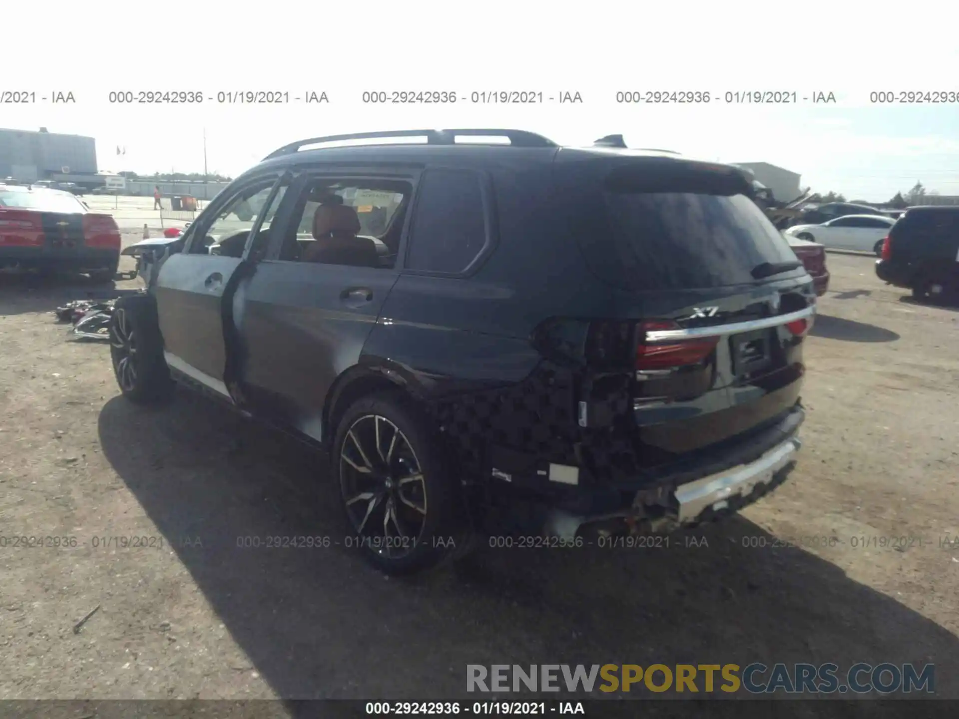 3 Photograph of a damaged car 5UXCW2C05L0E74597 BMW X7 2020