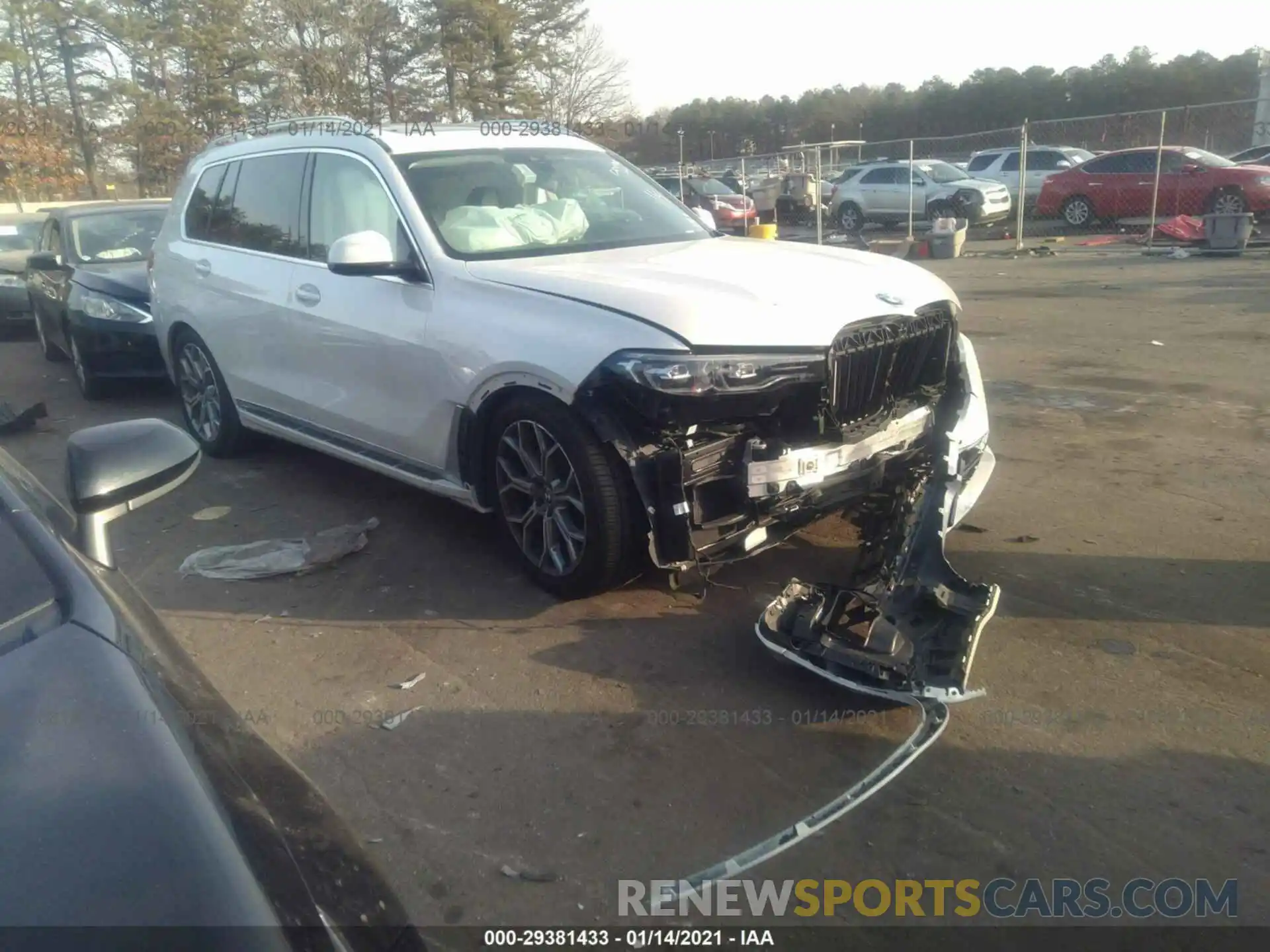1 Photograph of a damaged car 5UXCW2C05L9B38170 BMW X7 2020