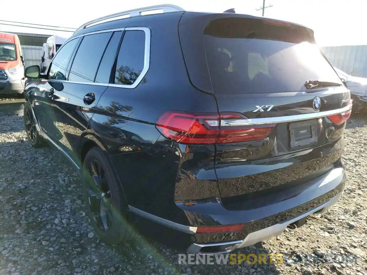 3 Photograph of a damaged car 5UXCW2C06L9A02064 BMW X7 2020