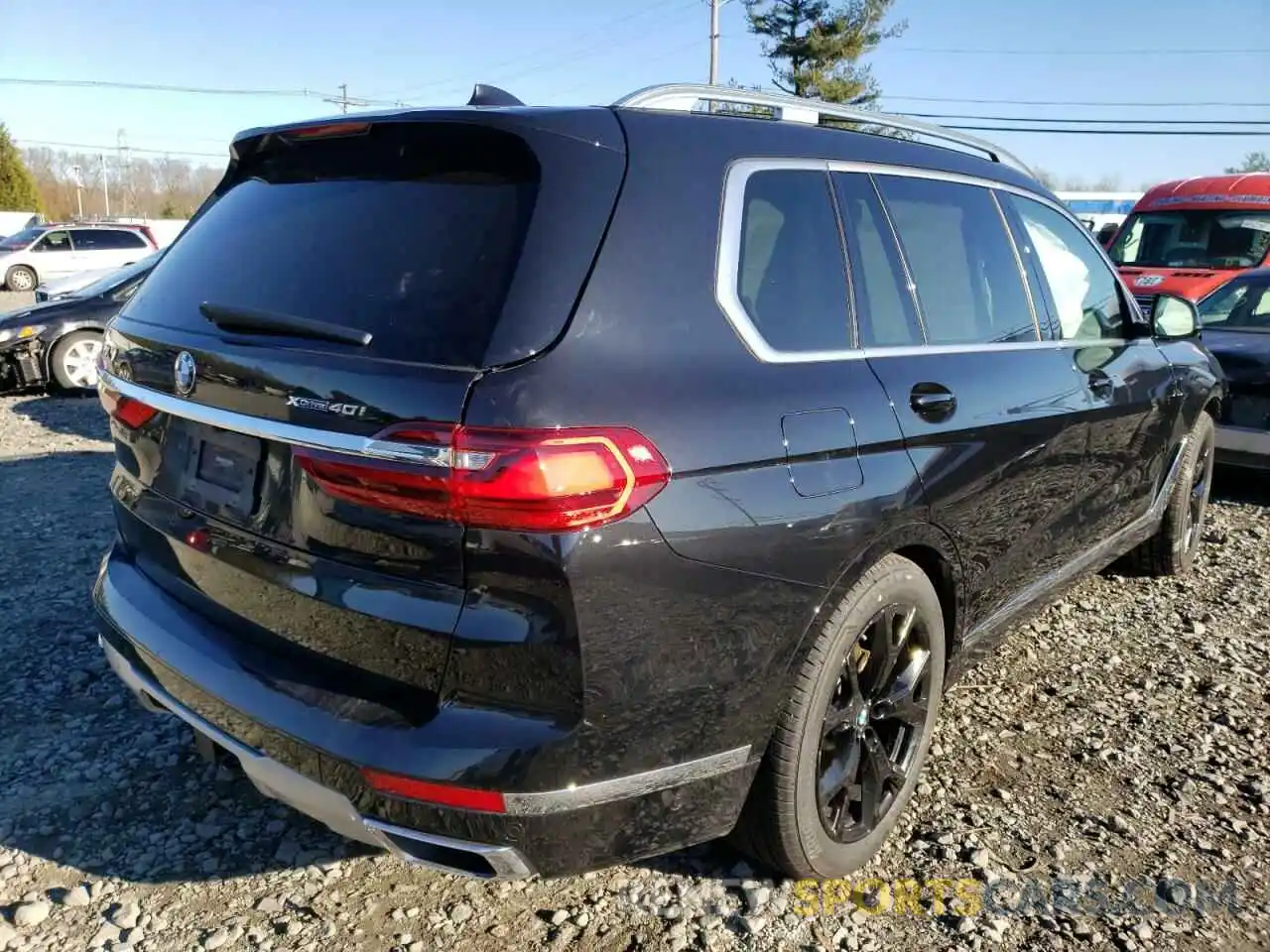 4 Photograph of a damaged car 5UXCW2C06L9A02064 BMW X7 2020