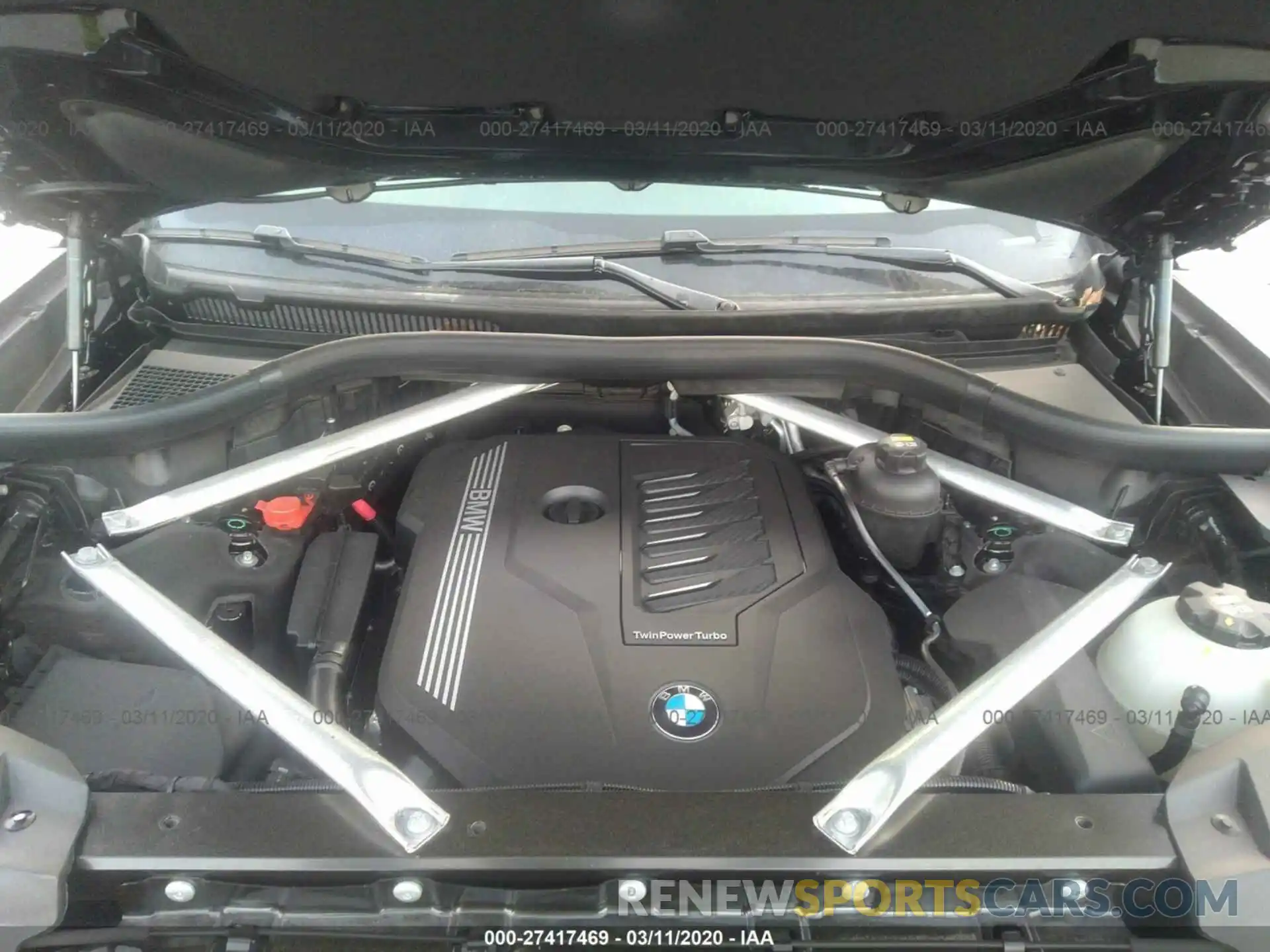 10 Photograph of a damaged car 5UXCW2C06L9A03778 BMW X7 2020