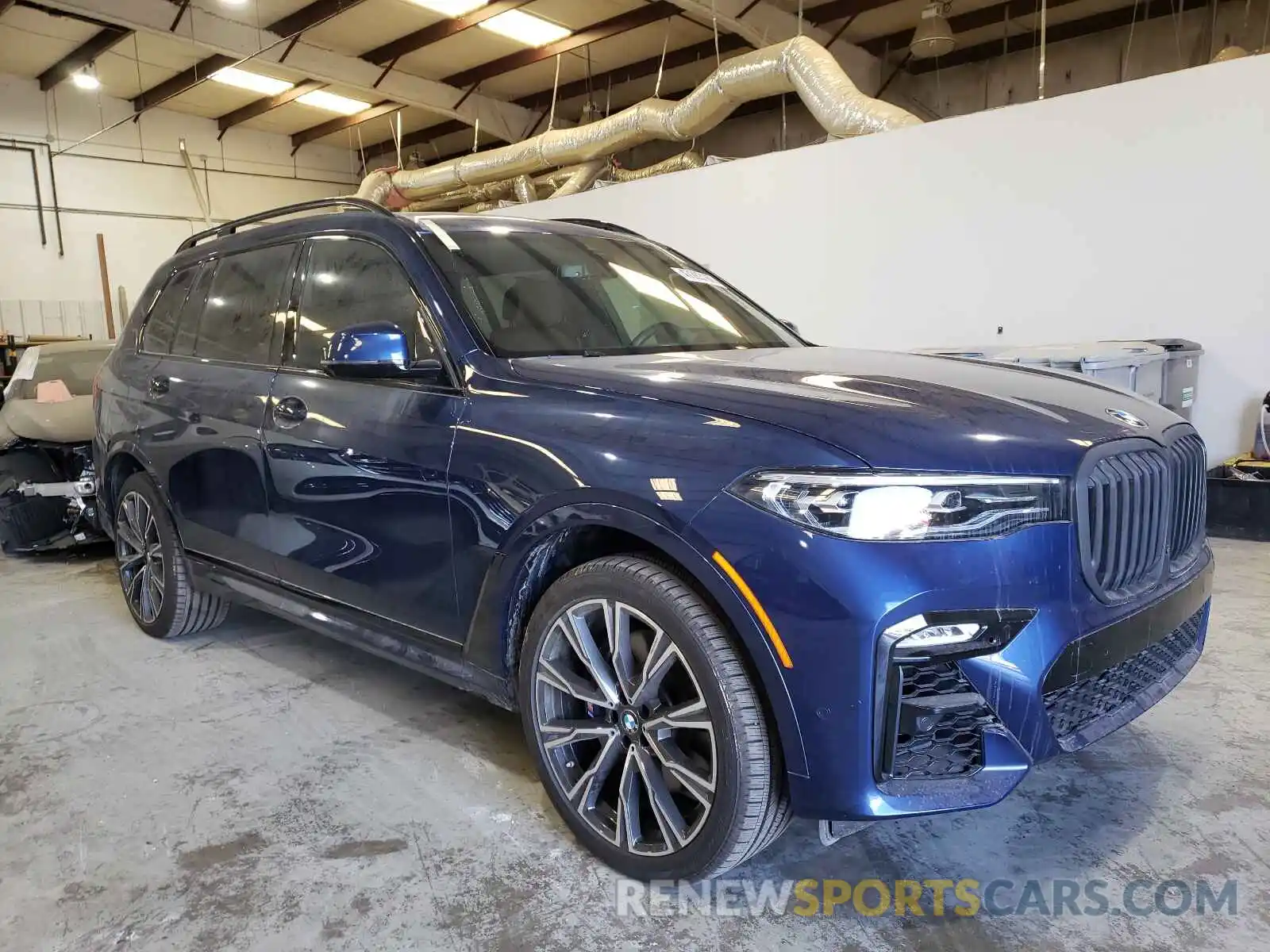 1 Photograph of a damaged car 5UXCW2C06L9B19448 BMW X7 2020