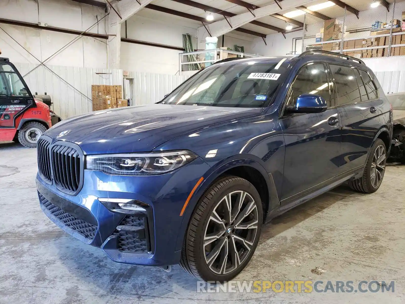 2 Photograph of a damaged car 5UXCW2C06L9B19448 BMW X7 2020