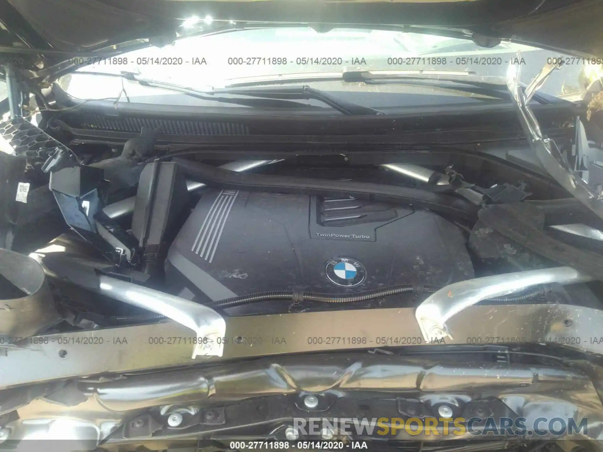 10 Photograph of a damaged car 5UXCW2C06L9B88625 BMW X7 2020
