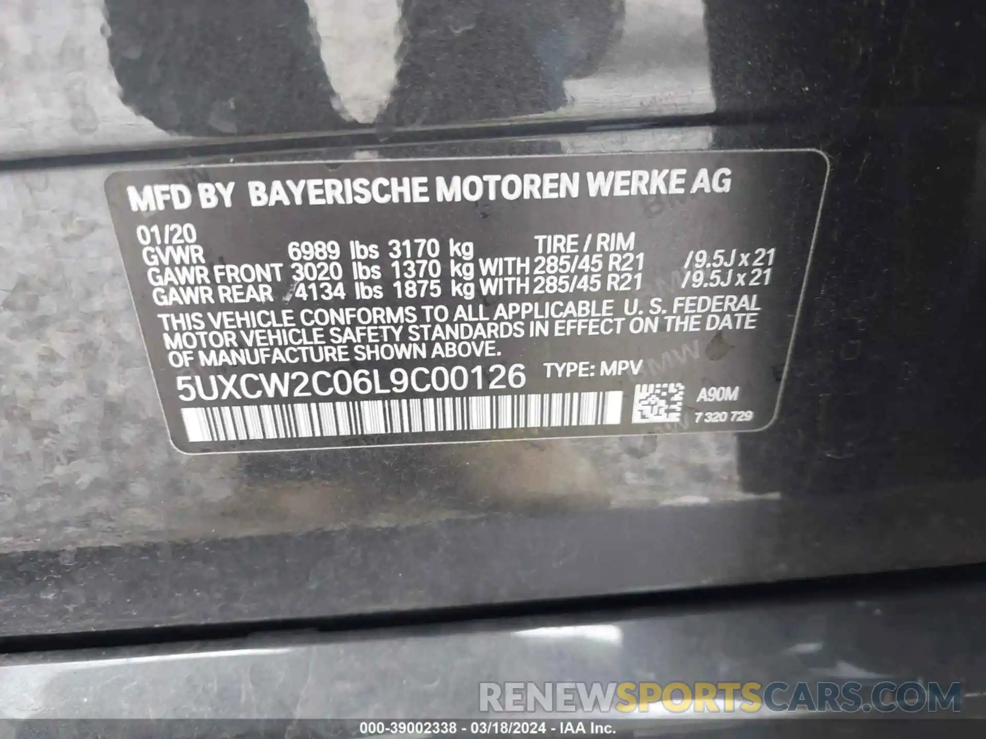 9 Photograph of a damaged car 5UXCW2C06L9C00126 BMW X7 2020