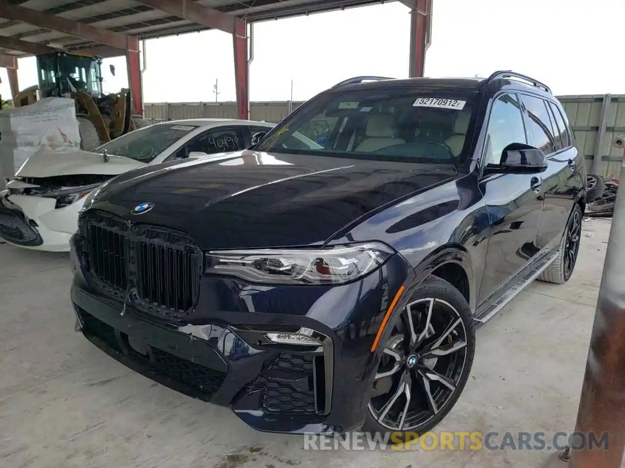 2 Photograph of a damaged car 5UXCW2C06L9C67521 BMW X7 2020