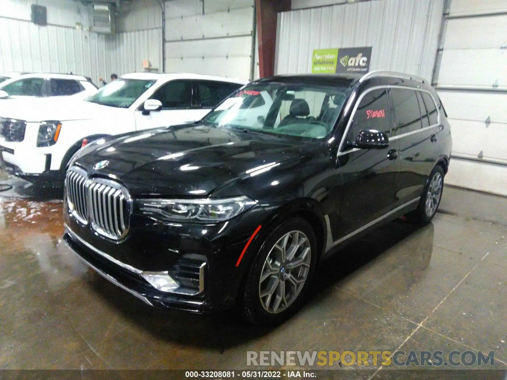 2 Photograph of a damaged car 5UXCW2C06L9C75747 BMW X7 2020