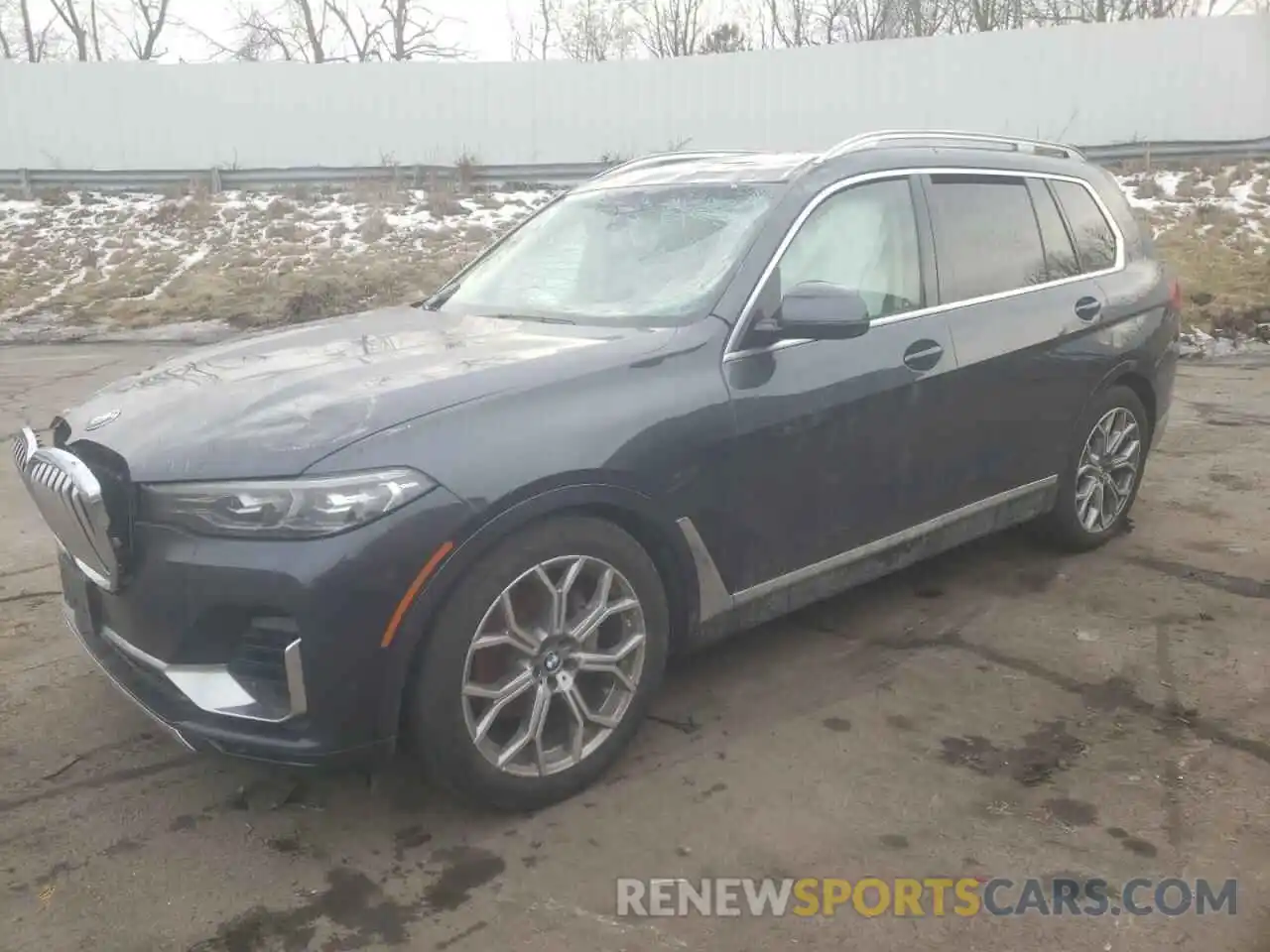 2 Photograph of a damaged car 5UXCW2C07L0E74827 BMW X7 2020