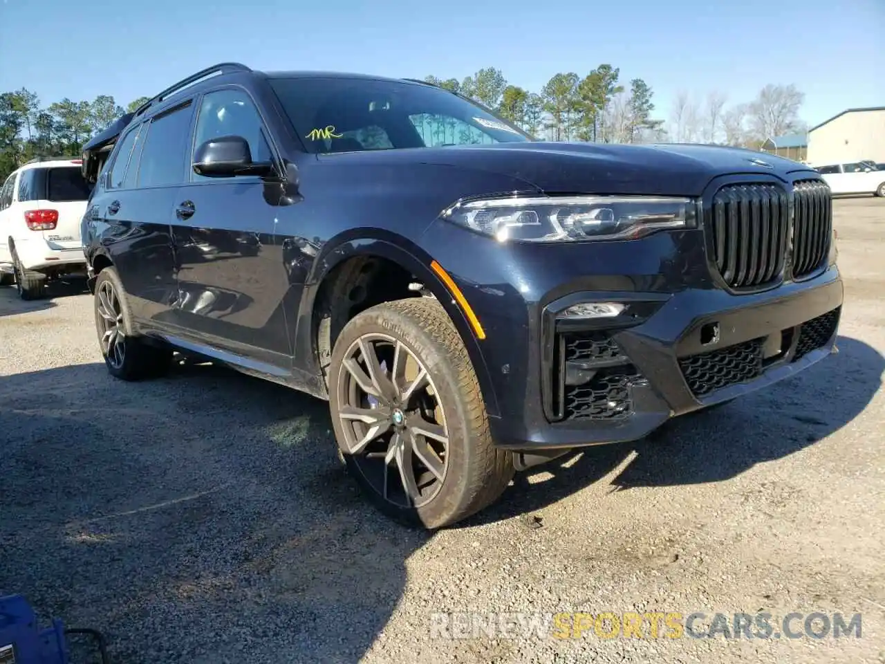 1 Photograph of a damaged car 5UXCW2C07L9B20110 BMW X7 2020