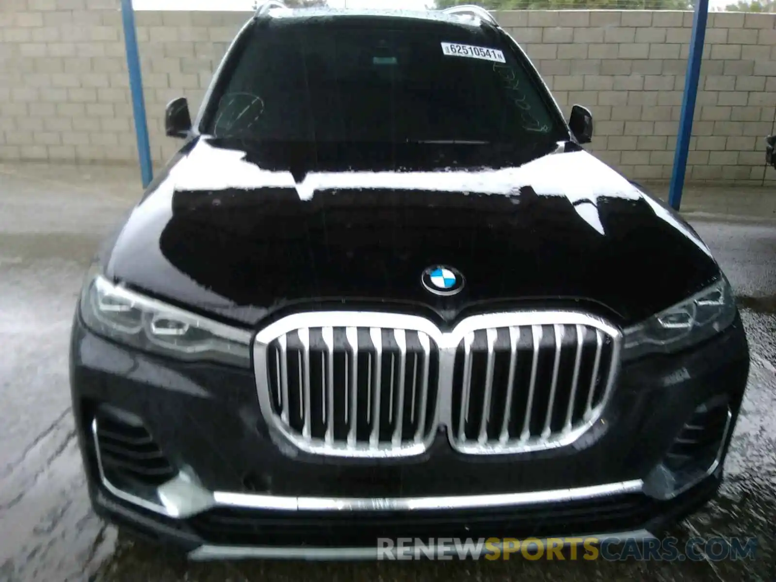 9 Photograph of a damaged car 5UXCW2C08L9A00851 BMW X7 2020