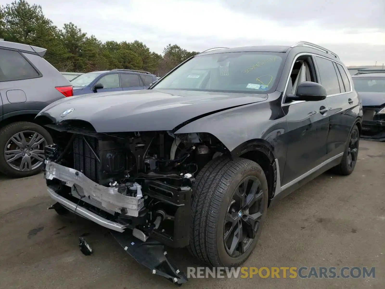 2 Photograph of a damaged car 5UXCW2C08L9C07563 BMW X7 2020