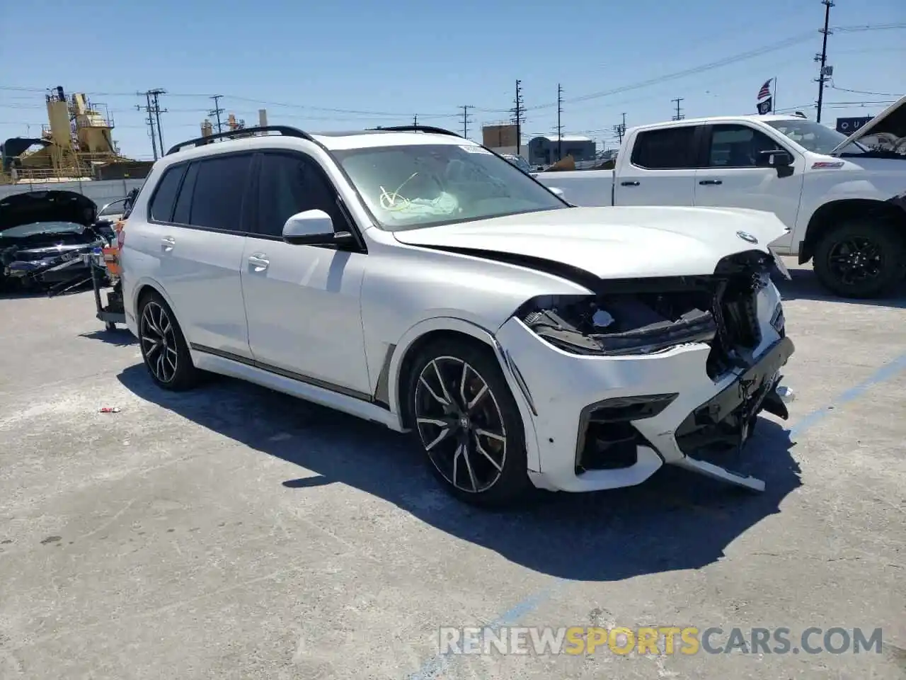 1 Photograph of a damaged car 5UXCW2C08L9C55709 BMW X7 2020