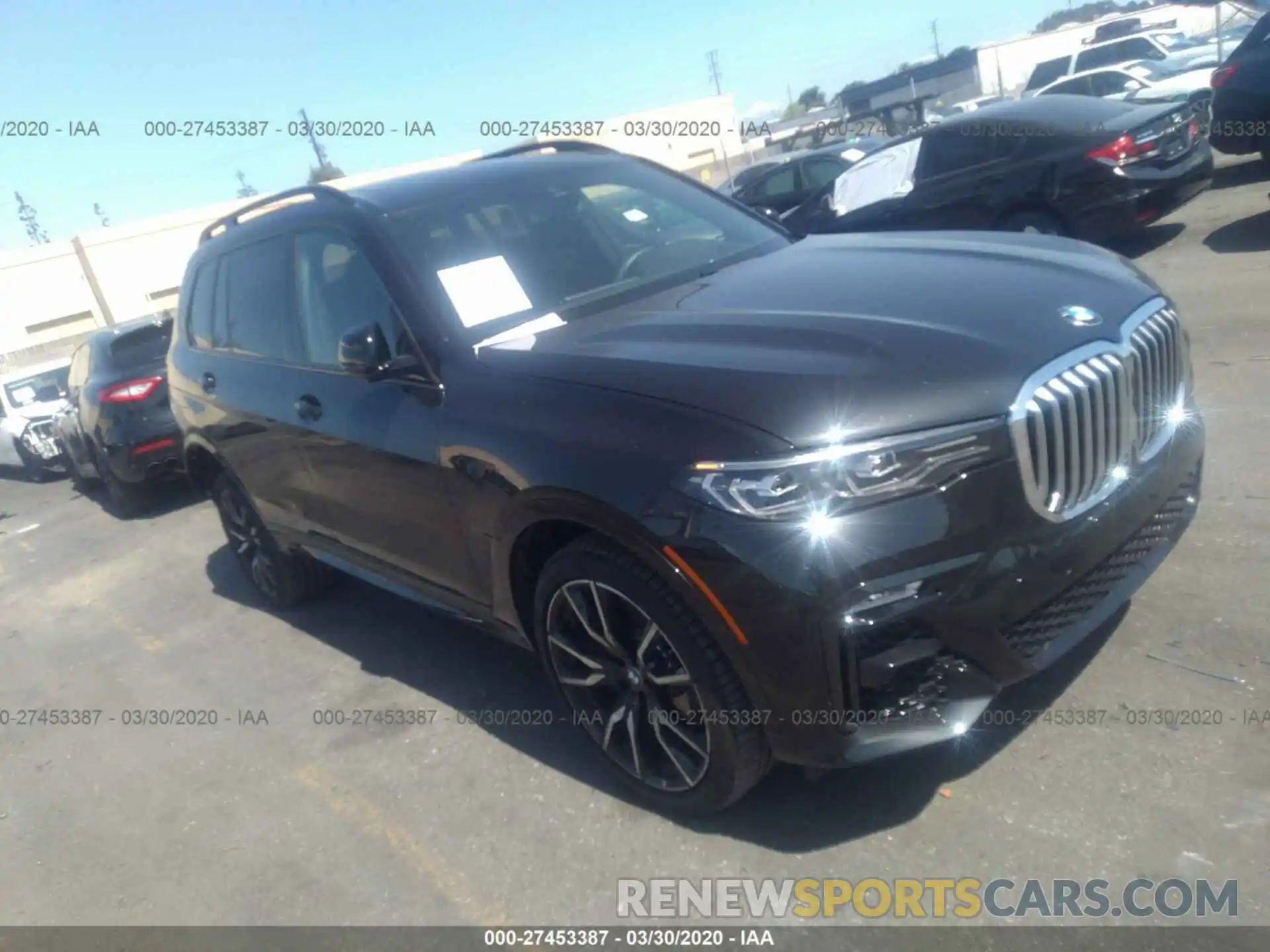 1 Photograph of a damaged car 5UXCW2C09L9A01412 BMW X7 2020