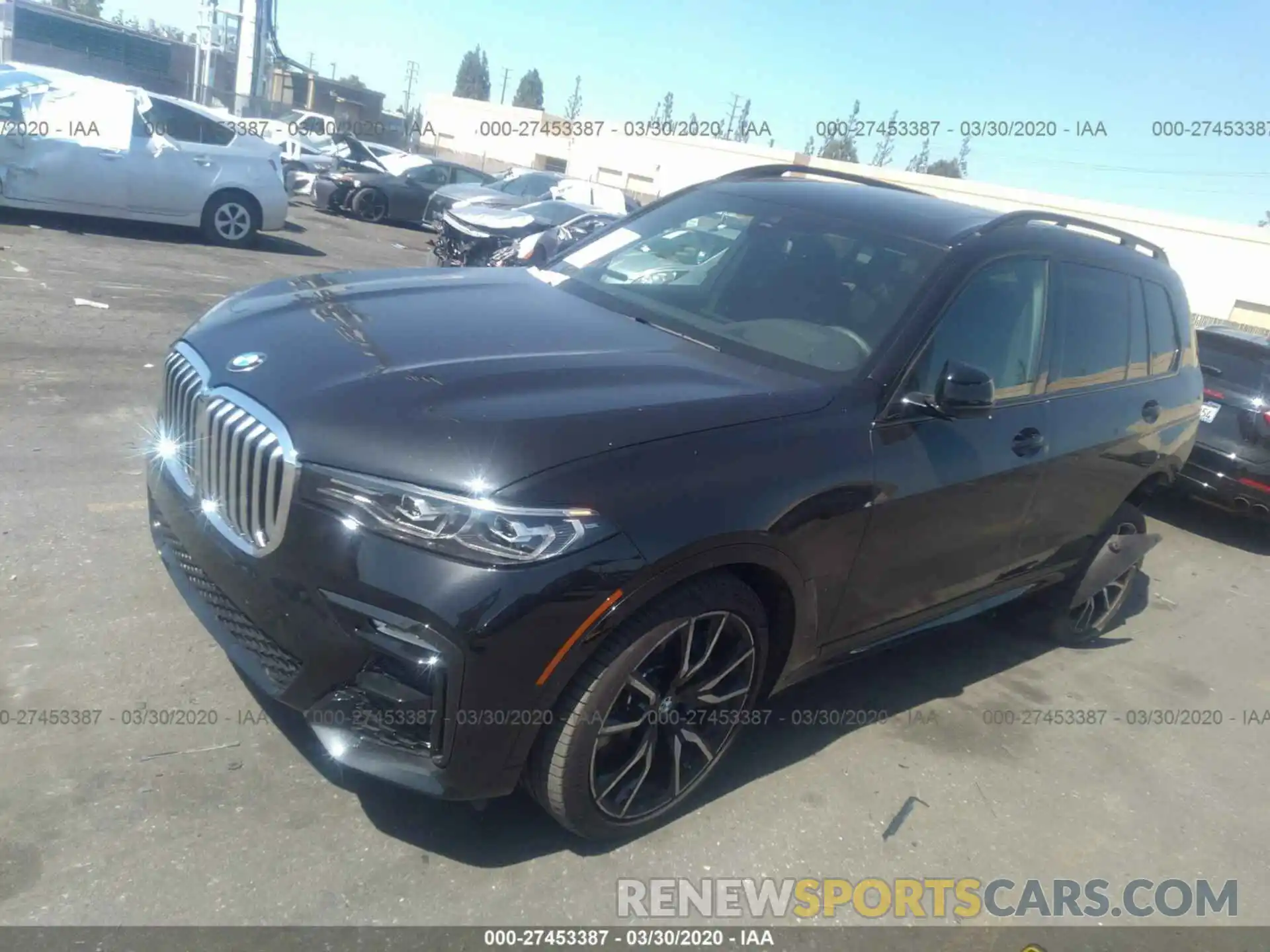 2 Фотография поврежденного автомобиля 5UXCW2C09L9A01412 BMW X7 2020