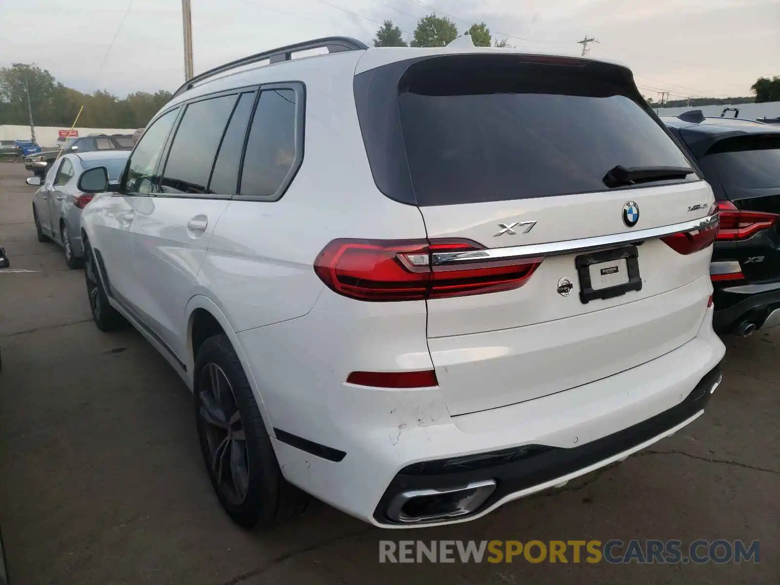 3 Фотография поврежденного автомобиля 5UXCW2C09L9B18696 BMW X7 2020